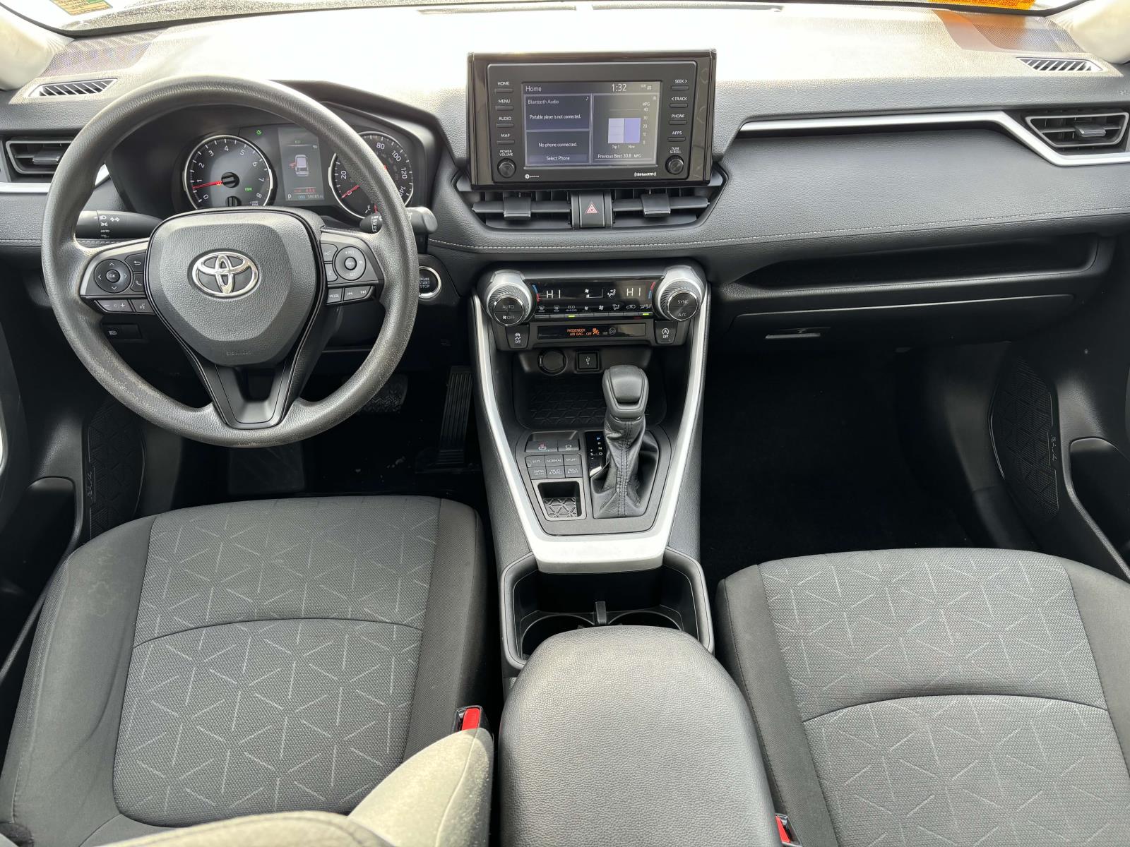 2022 Toyota RAV4 XLE 20