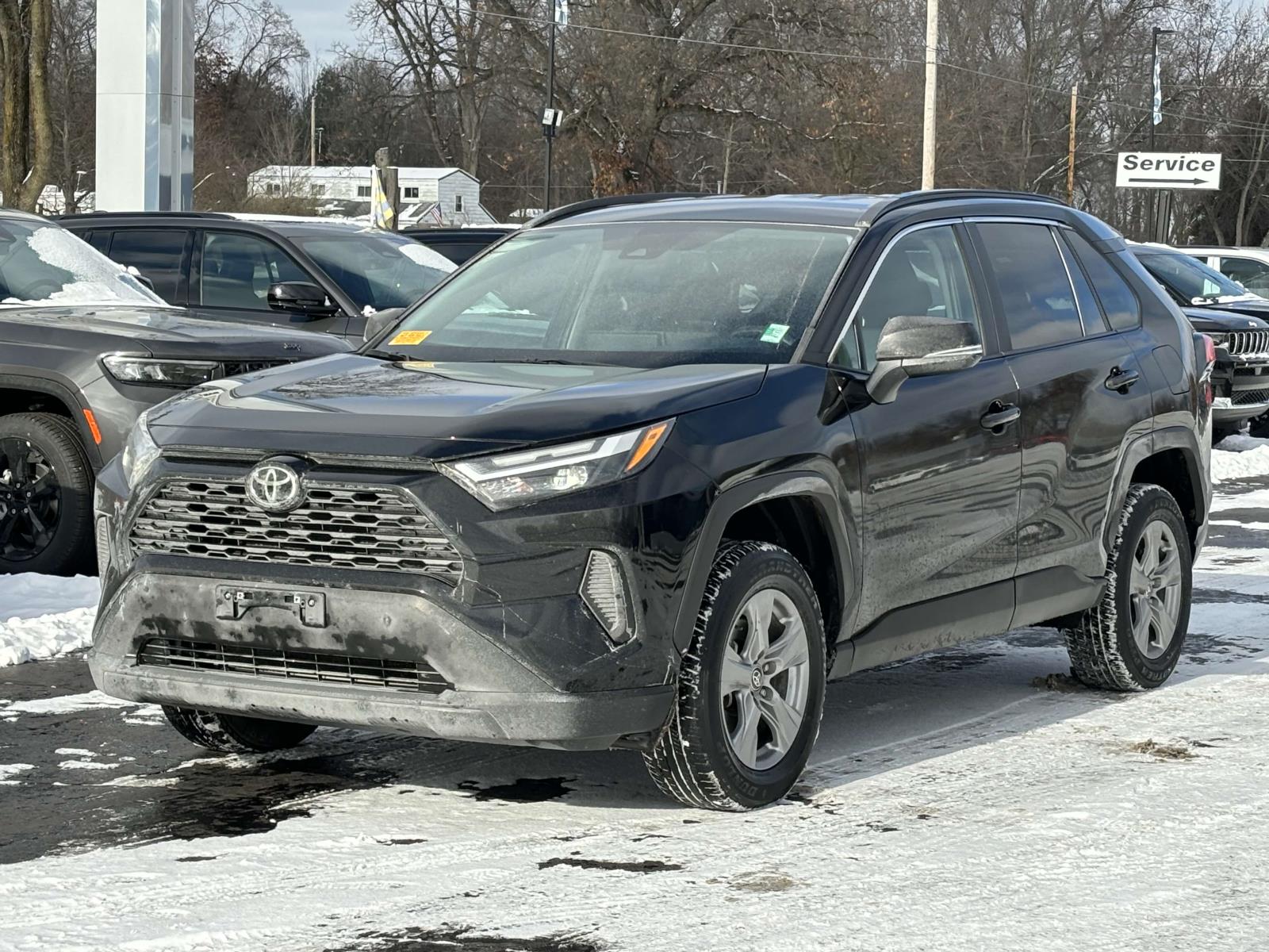 2022 Toyota RAV4 XLE 23