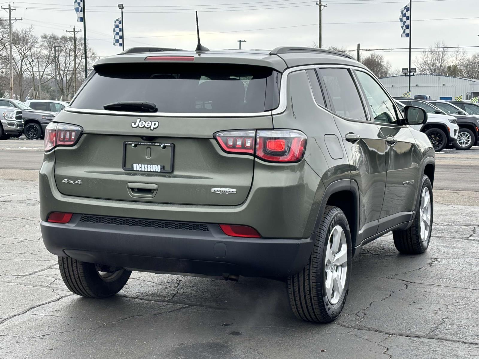 2020 Jeep Compass Latitude 27