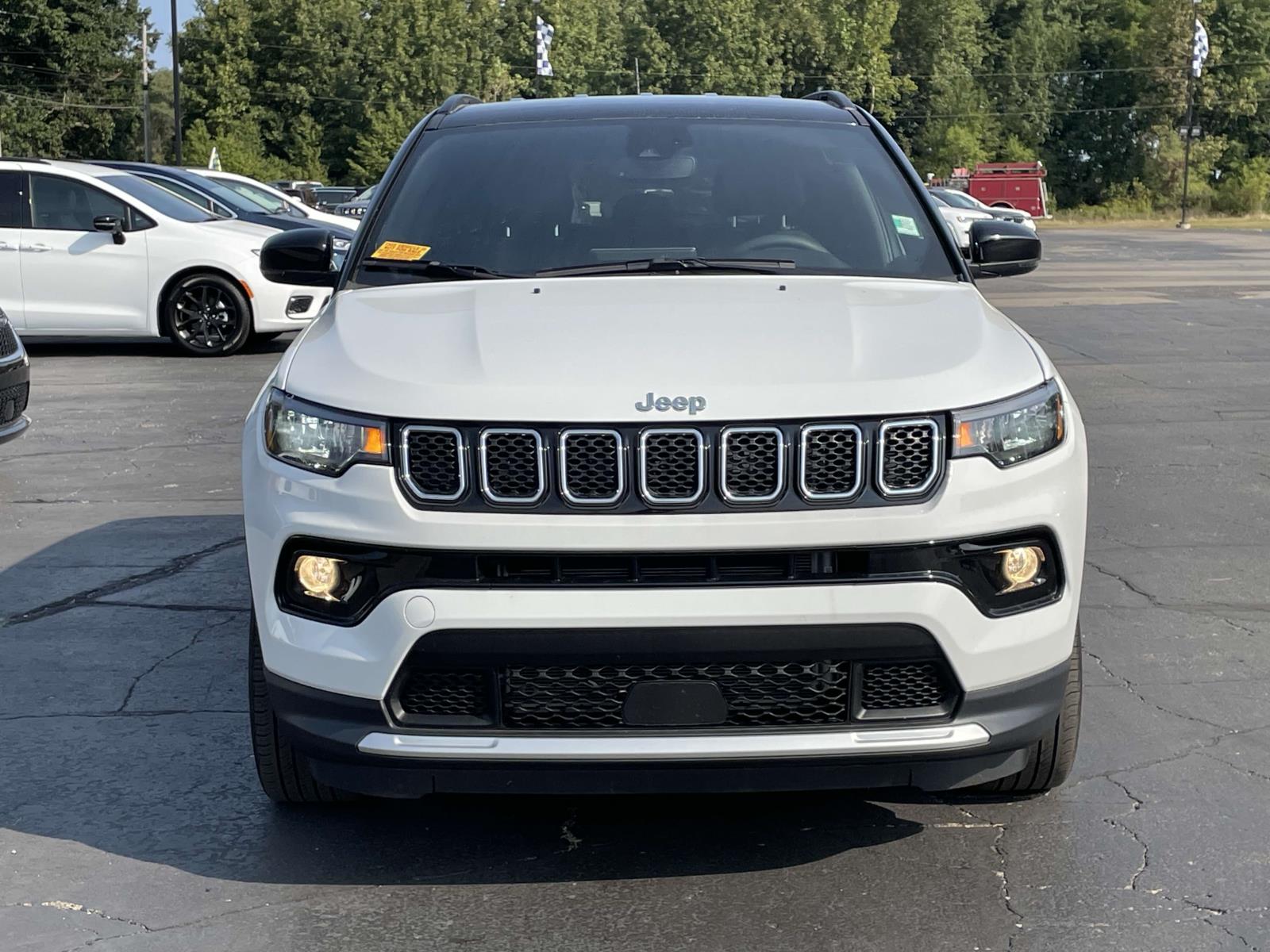 2023 Jeep Compass Limited 27