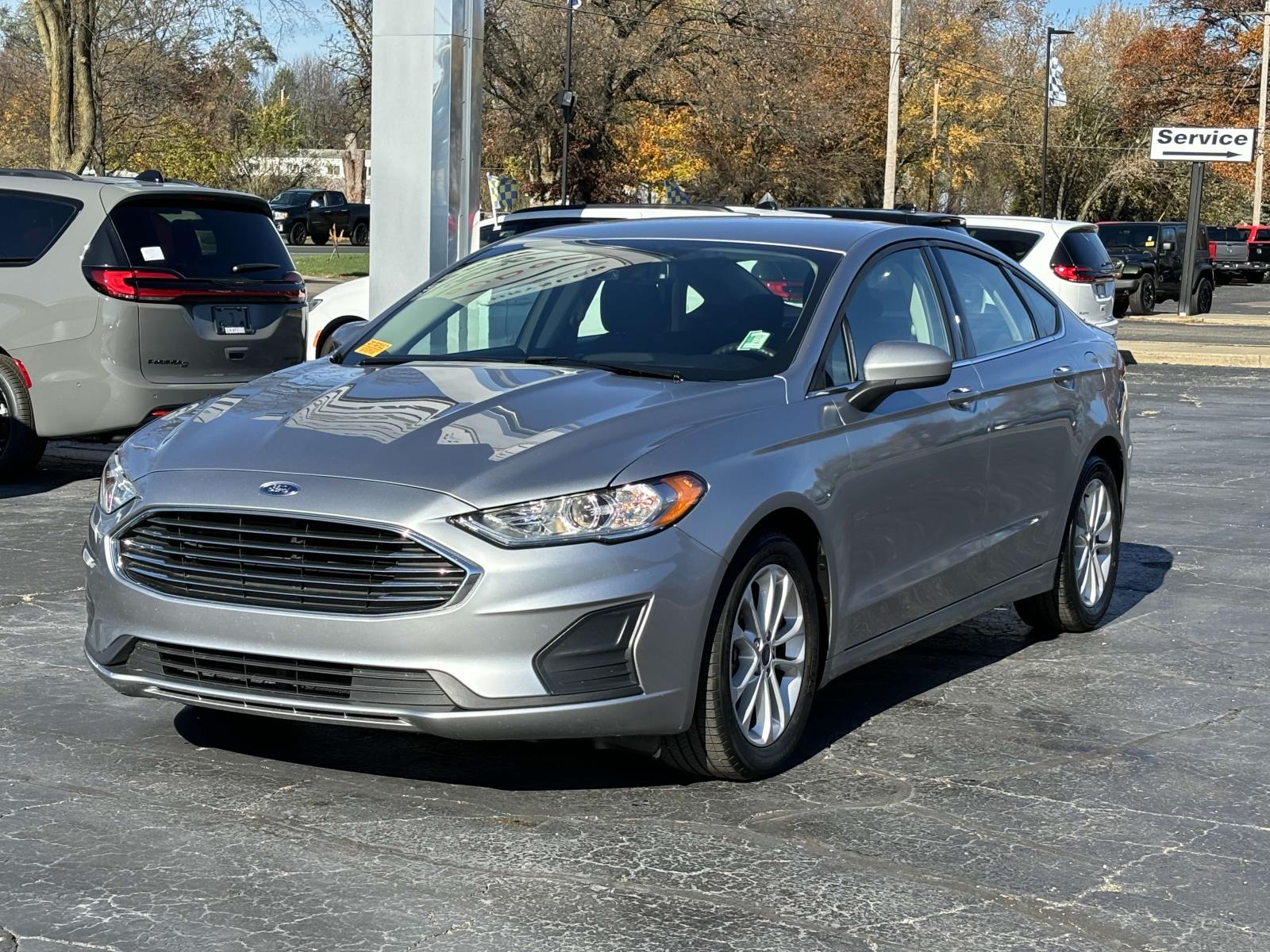 2020 Ford Fusion SE 25