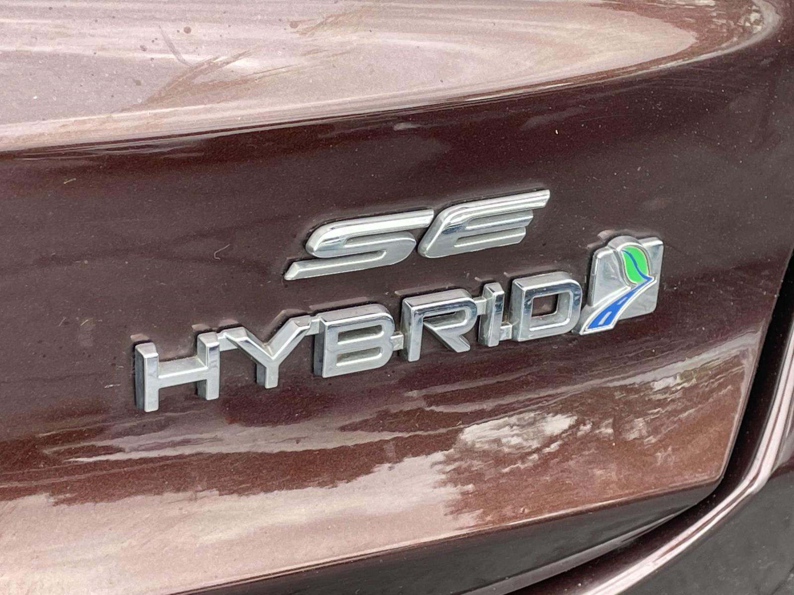 2019 Ford Fusion Hybrid SE 33