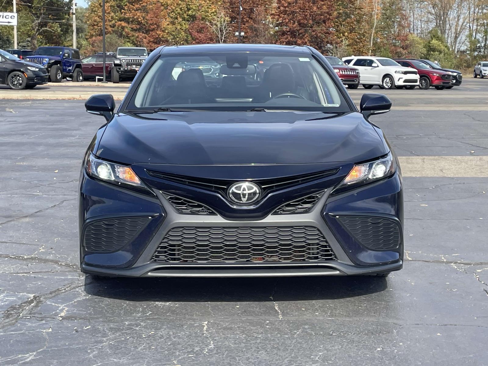 2021 Toyota Camry SE 22