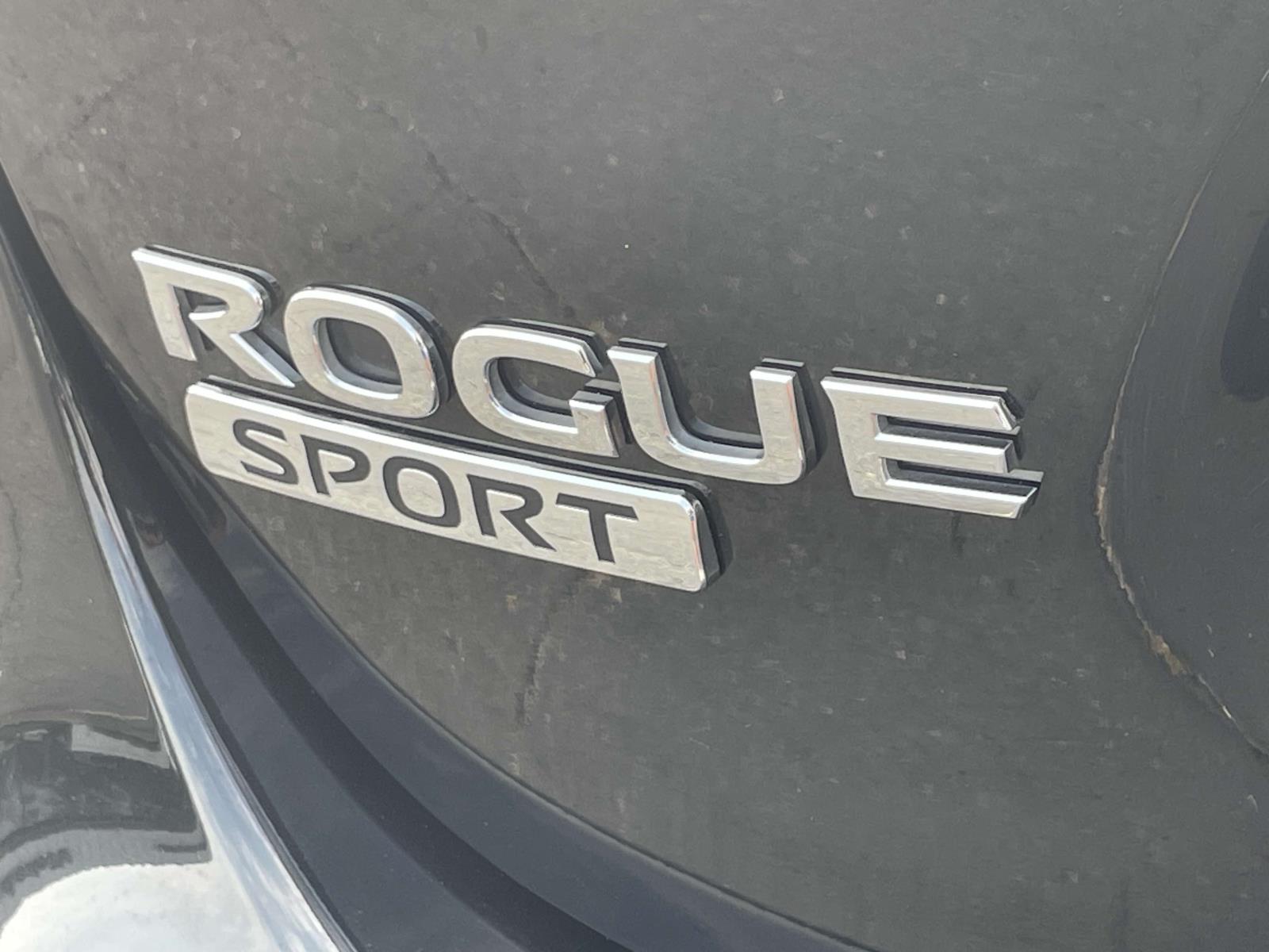 2022 Nissan Rogue Sport S 29