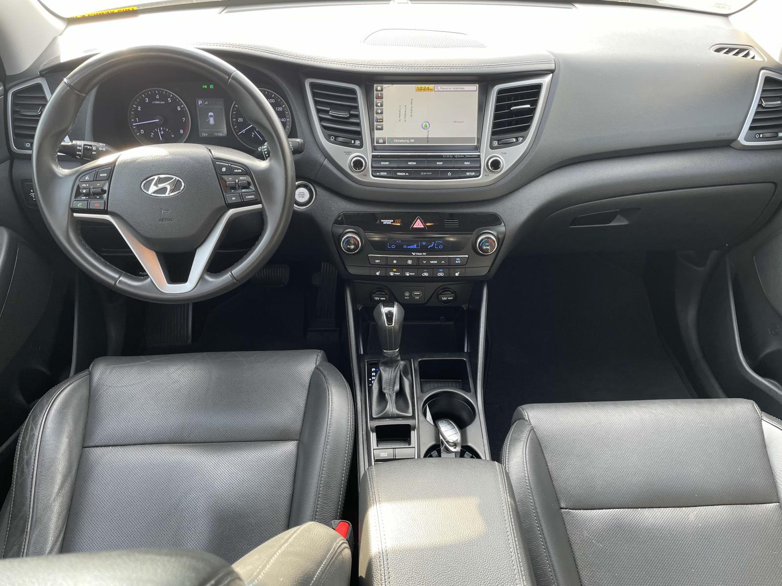 2018 Hyundai Tucson SEL Plus 24