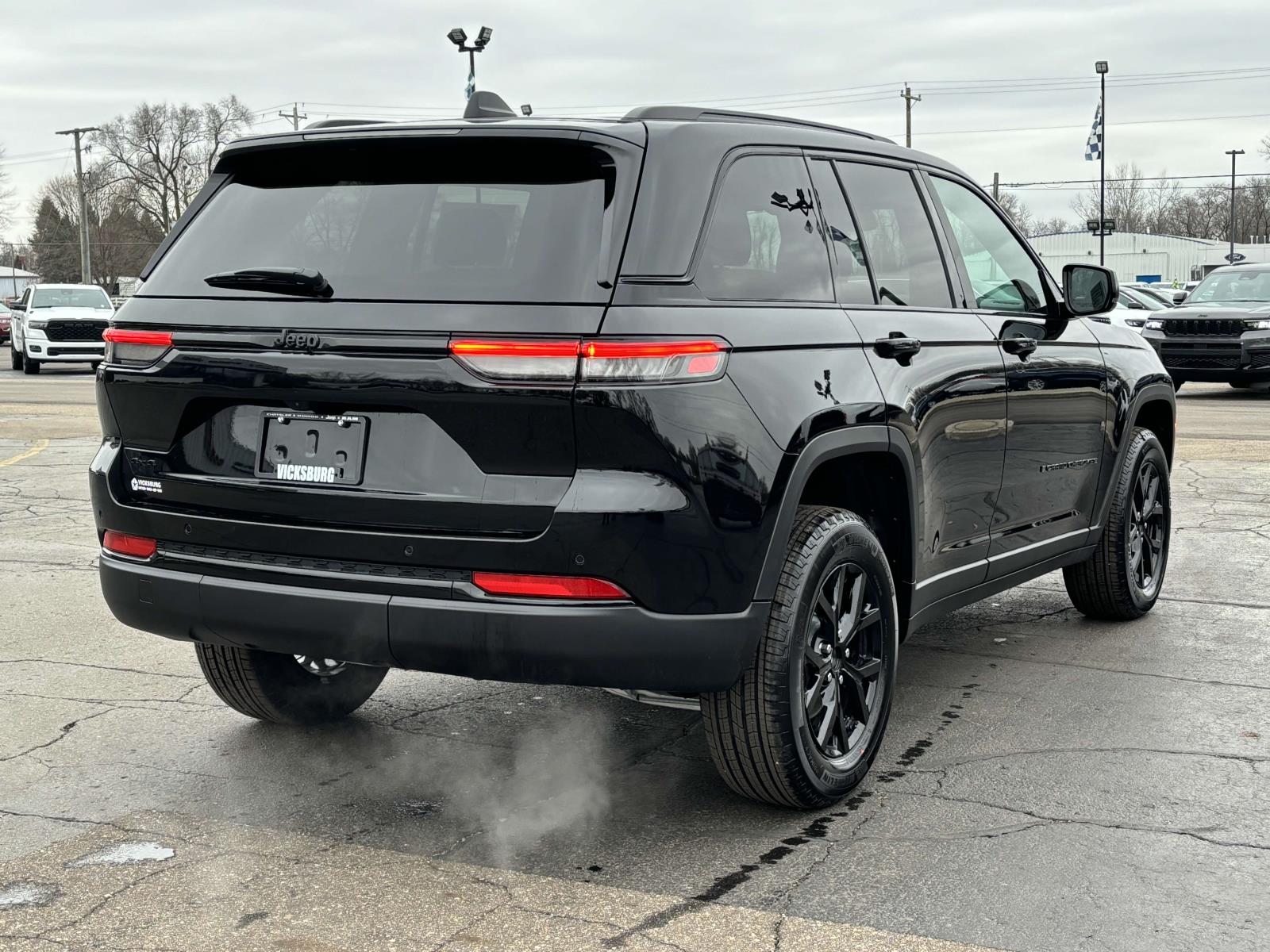 2025 Jeep Grand Cherokee Laredo 27