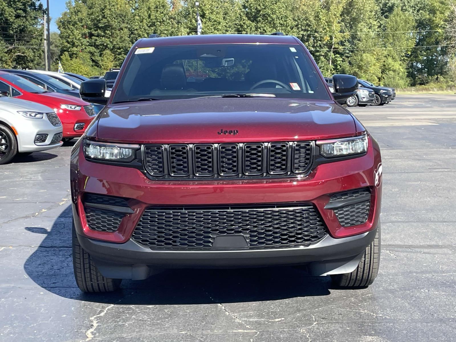 2025 Jeep Grand Cherokee Laredo 26