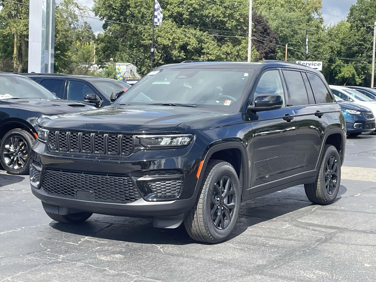 2024 Jeep Grand Cherokee Laredo 24