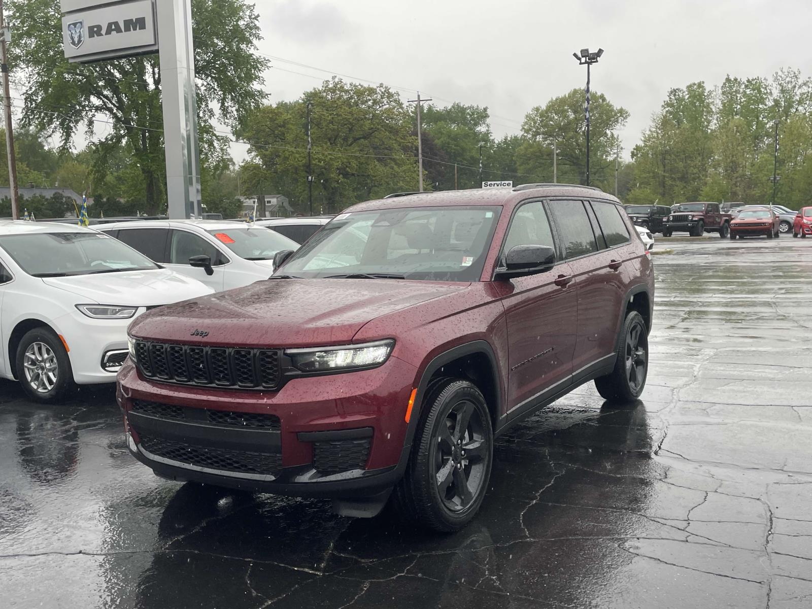 2024 Jeep Grand Cherokee L Altitude 23