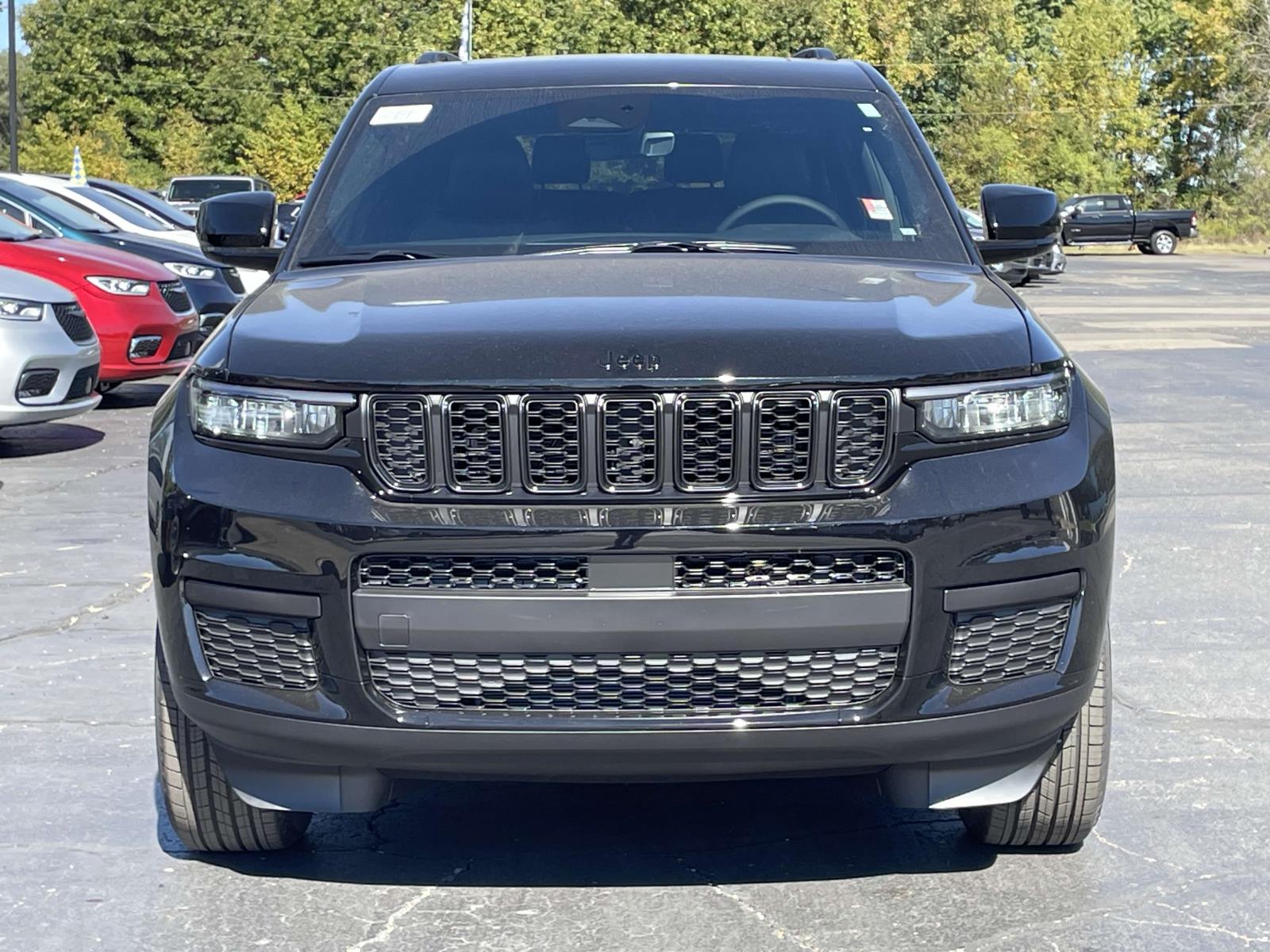 2025 Jeep Grand Cherokee L Laredo 26