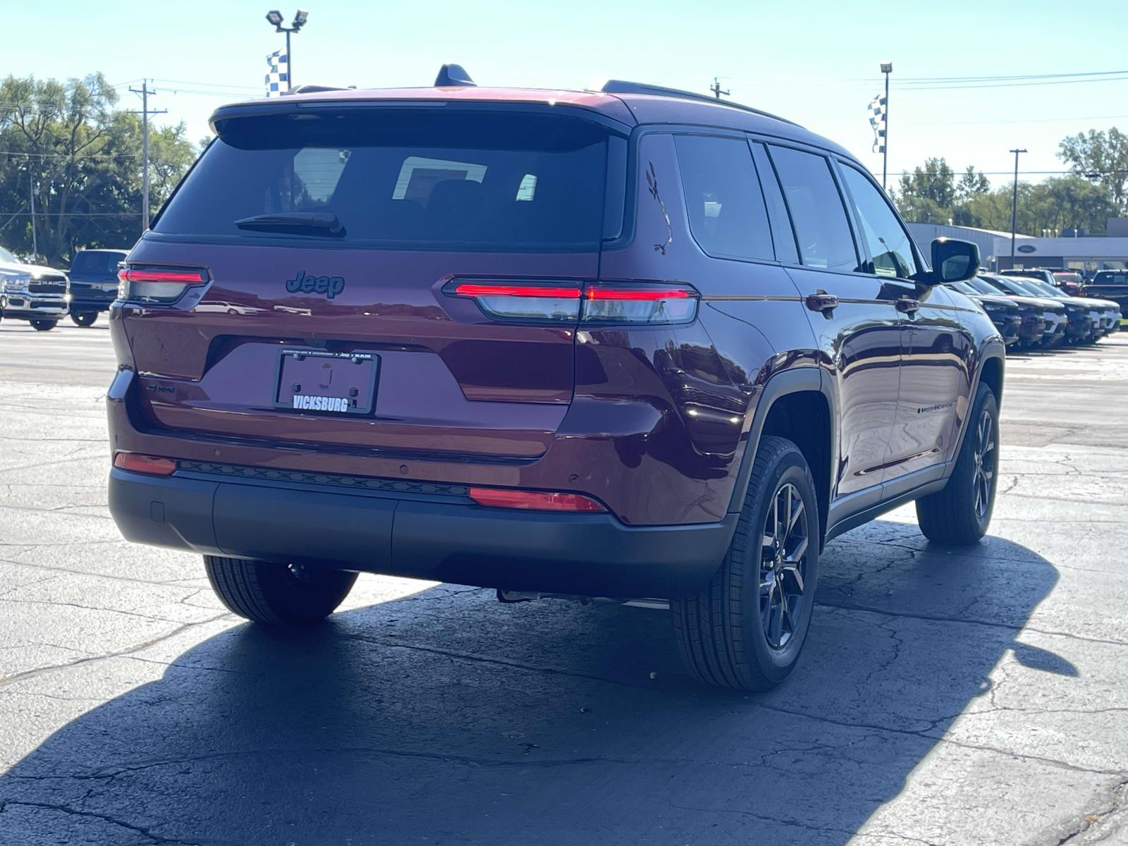 2025 Jeep Grand Cherokee L Laredo 29