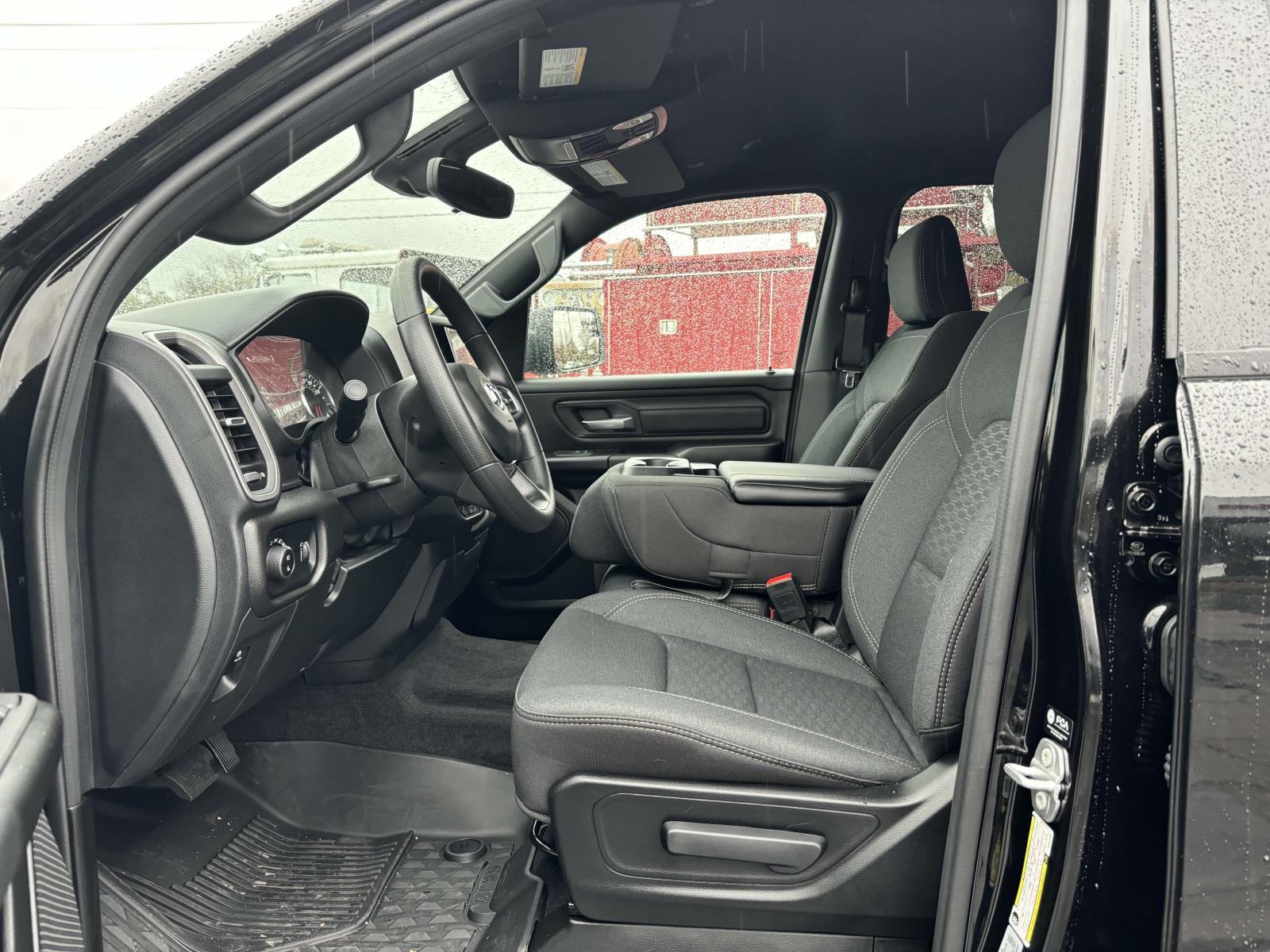 2025 Ram 1500 Tradesman 3