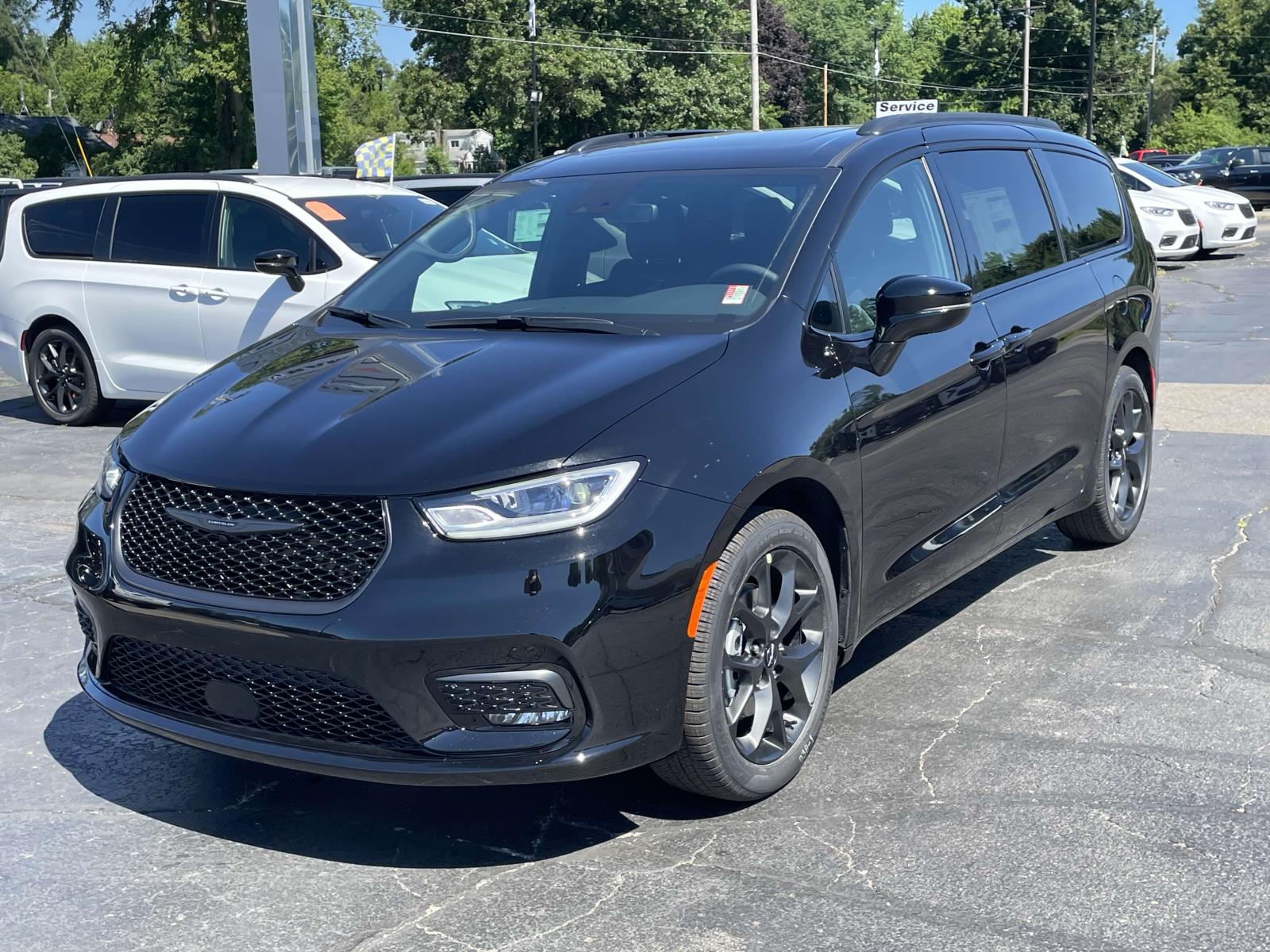 2024 Chrysler Pacifica Touring L 20