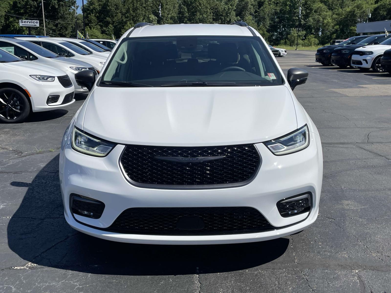 2024 Chrysler Pacifica Touring L 20