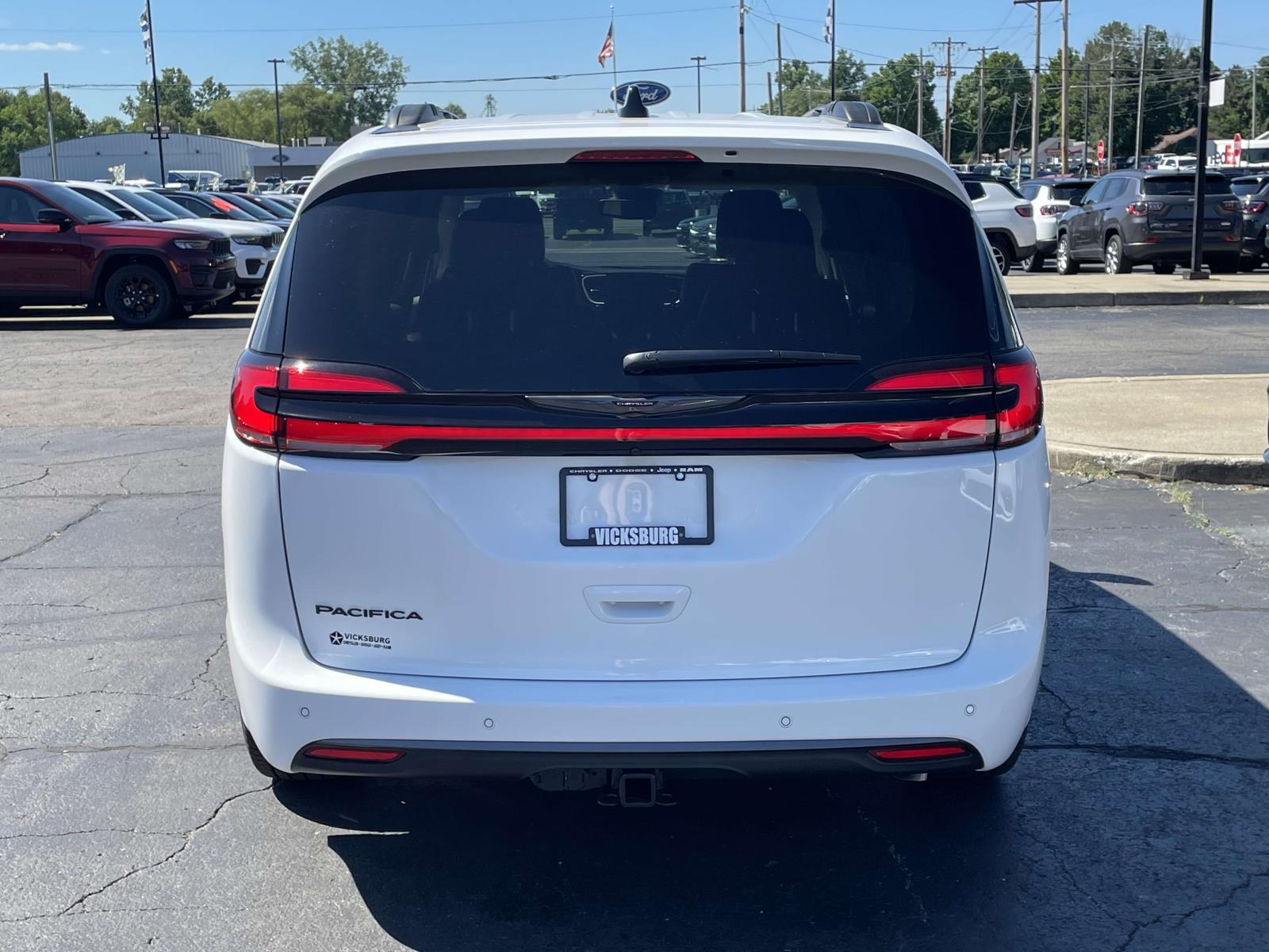 2024 Chrysler Pacifica Touring L 23