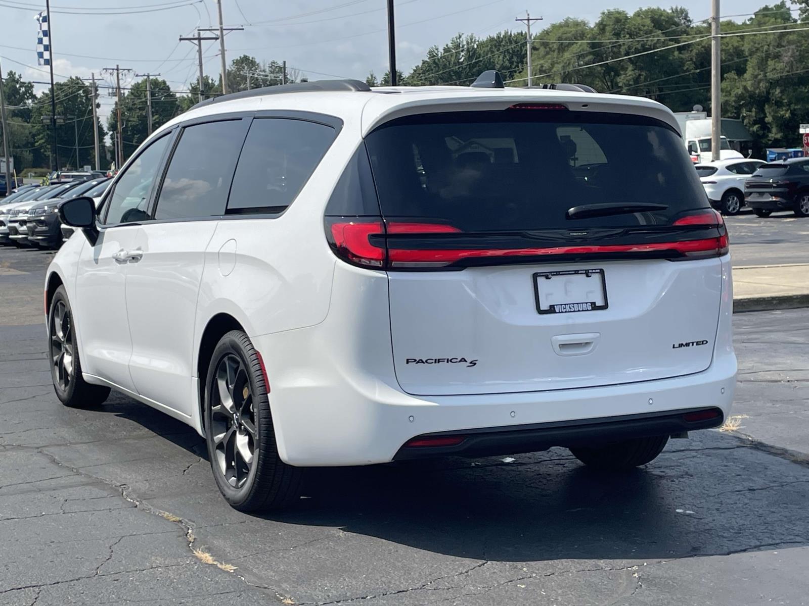 2024 Chrysler Pacifica Limited 2