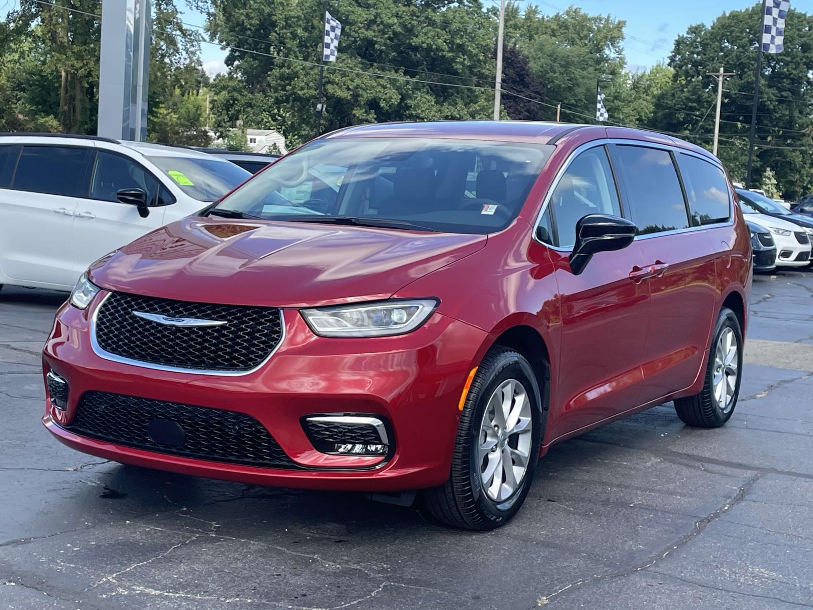 2024 Chrysler Pacifica Touring L 24