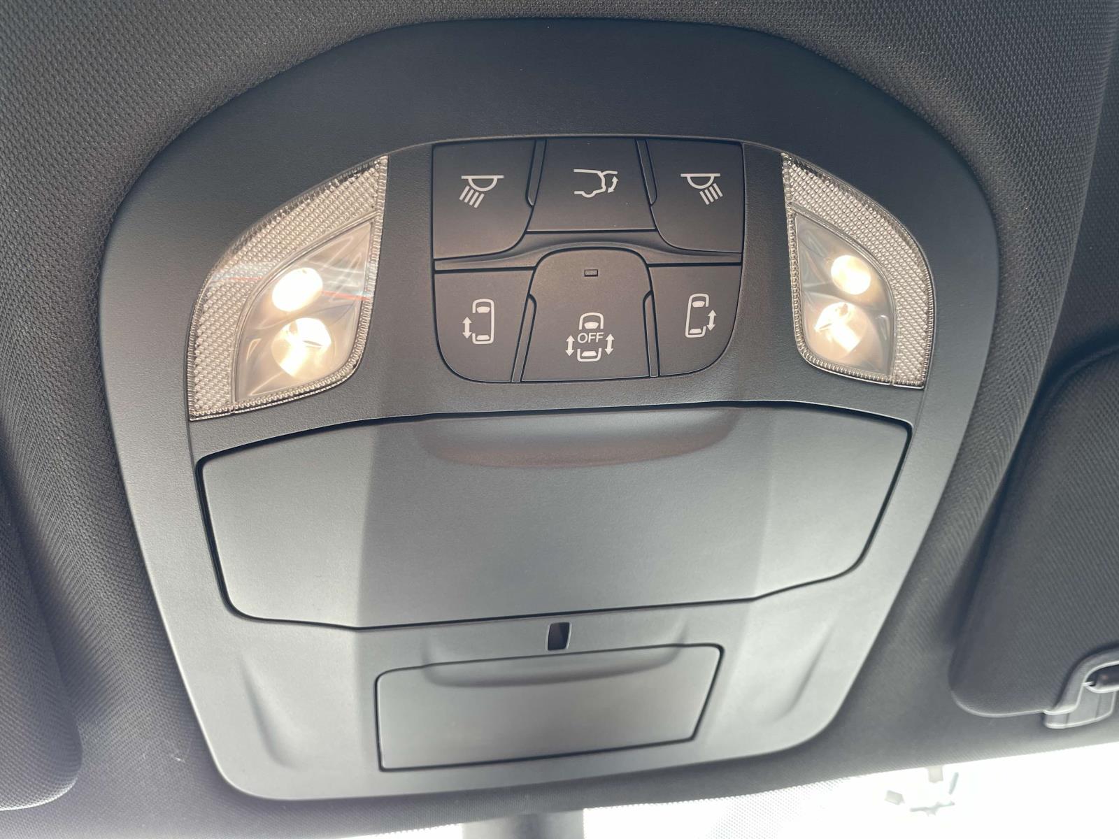 2025 Chrysler Pacifica Select 17