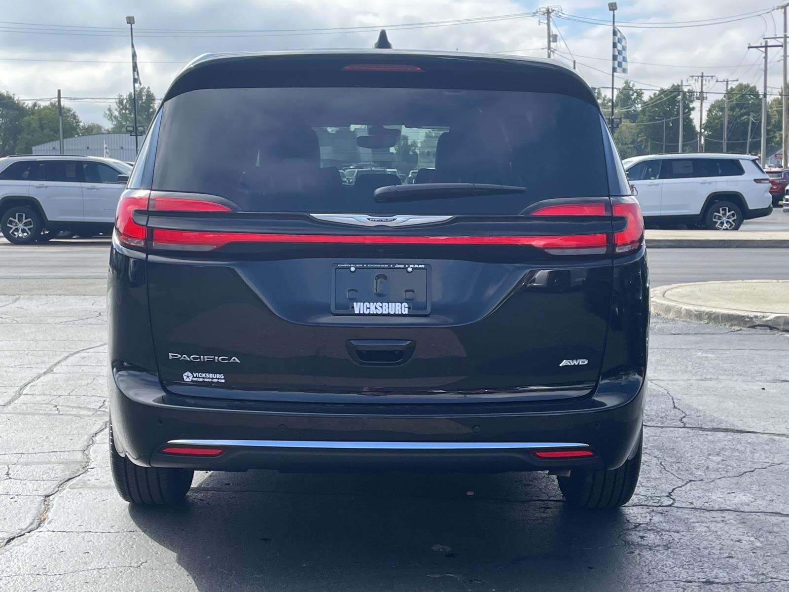 2025 Chrysler Pacifica Select 30