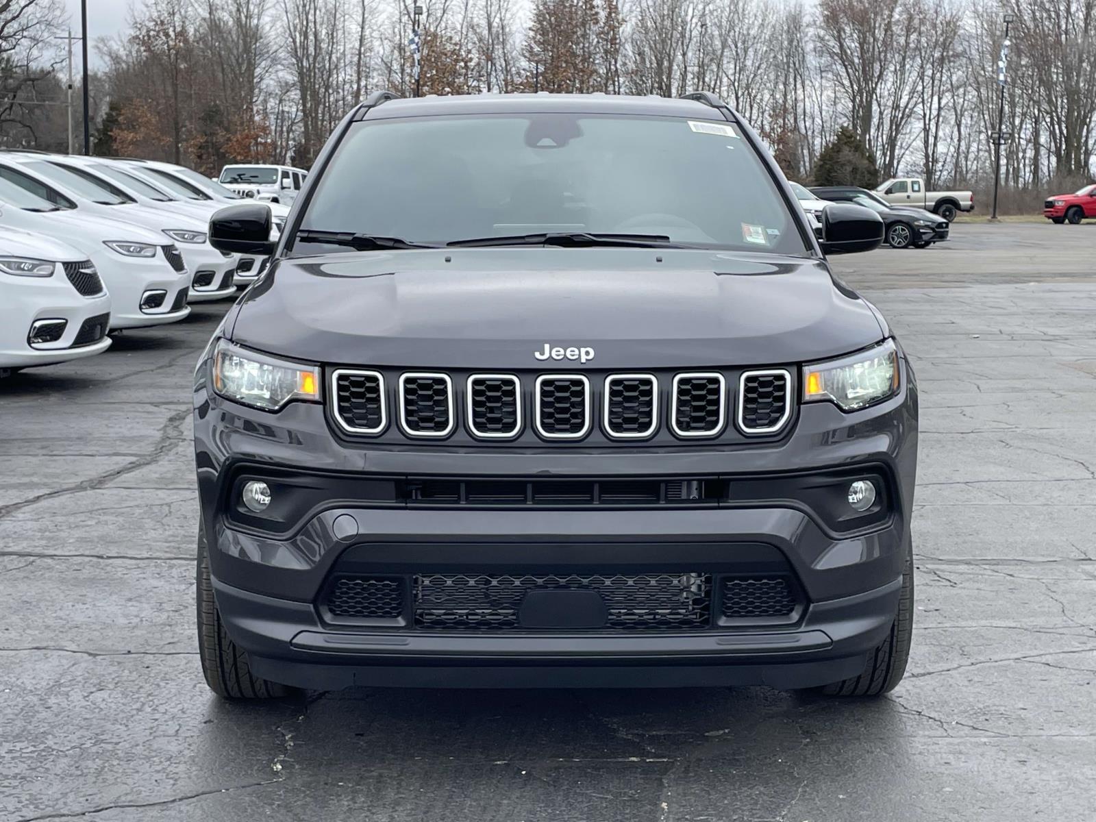 2024 Jeep Compass Latitude 2