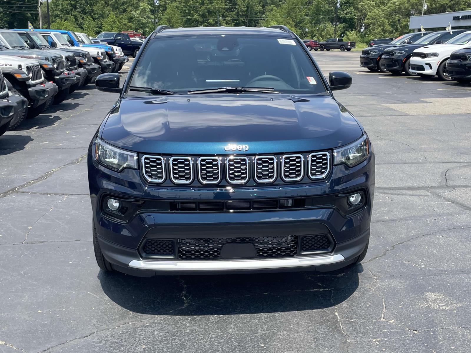 2024 Jeep Compass Limited 17