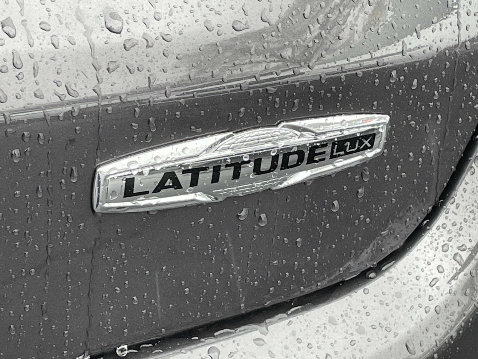 2024 Jeep Compass Latitude Lux 29