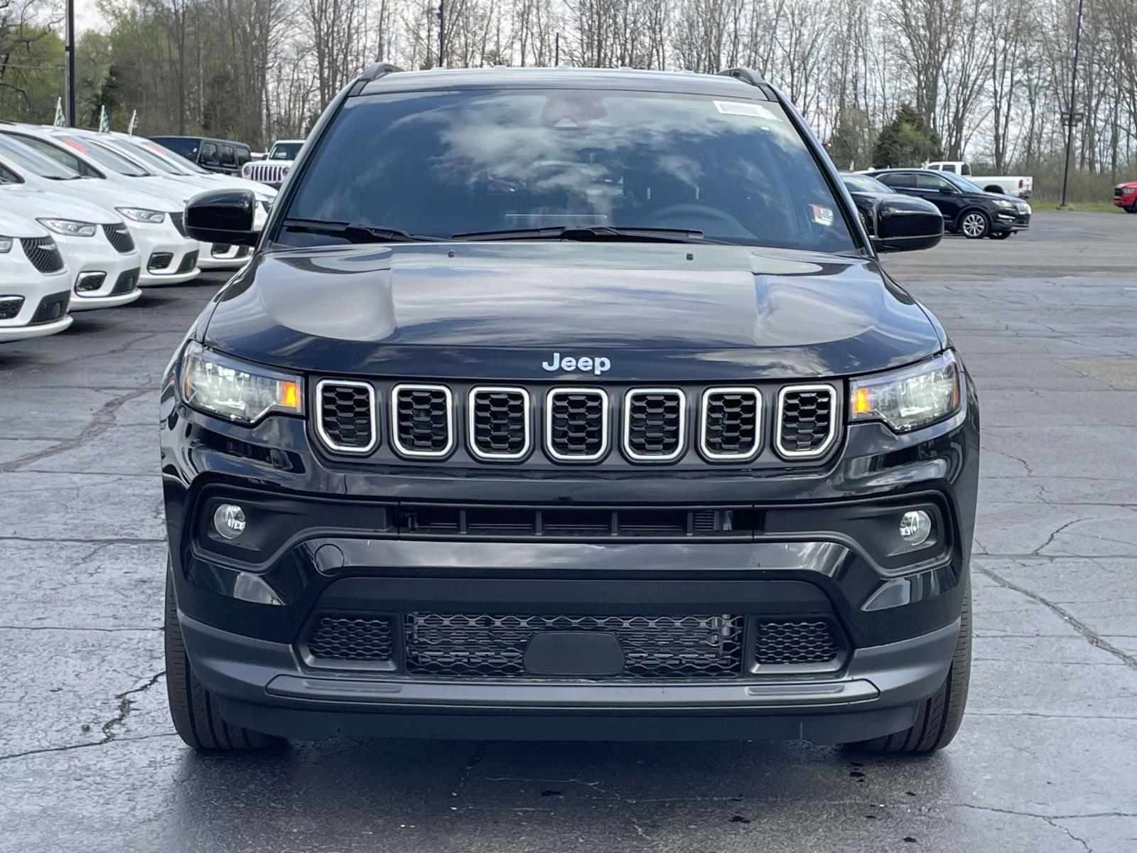 2024 Jeep Compass Latitude Lux 25