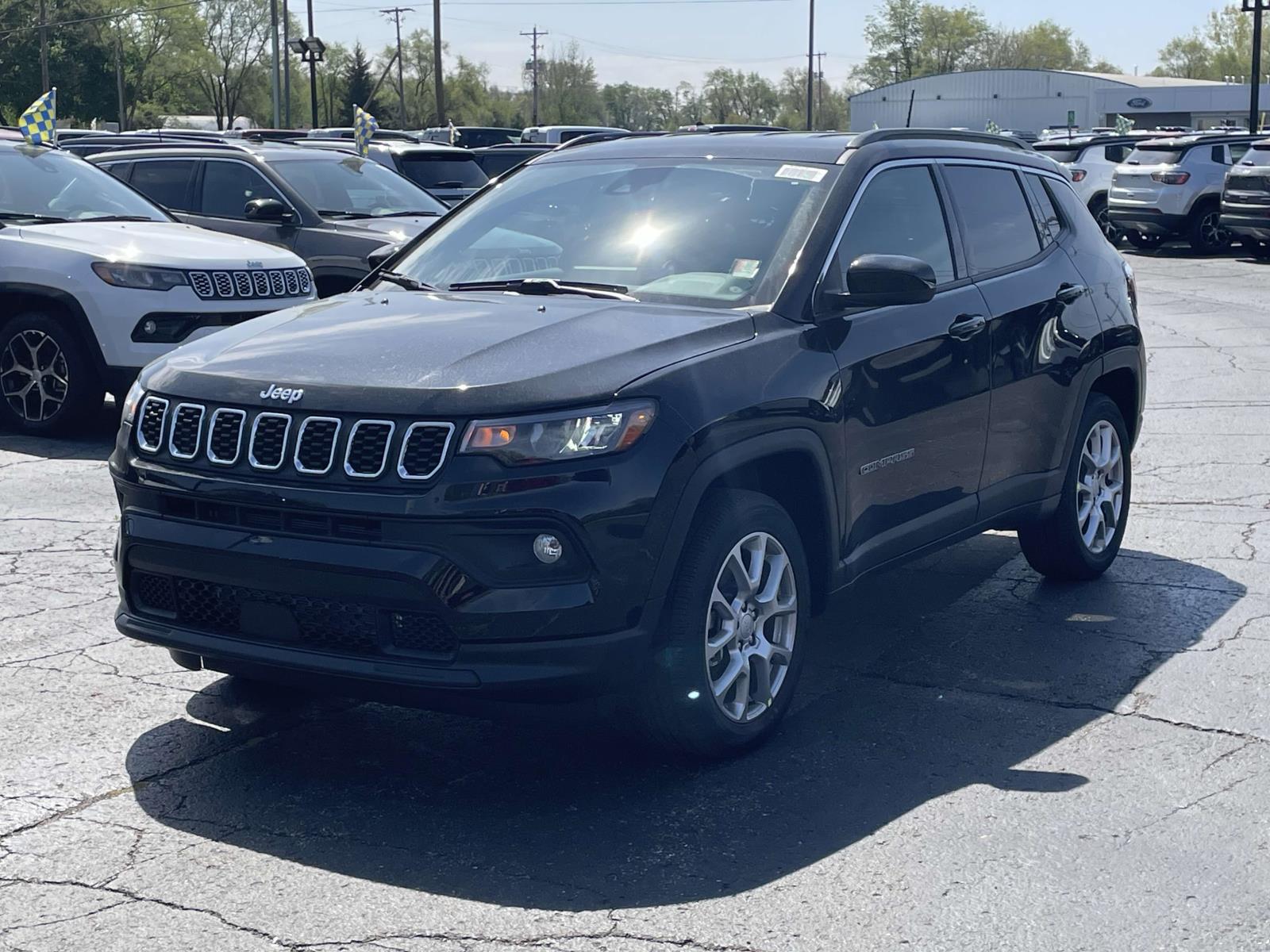 2024 Jeep Compass Latitude Lux 20