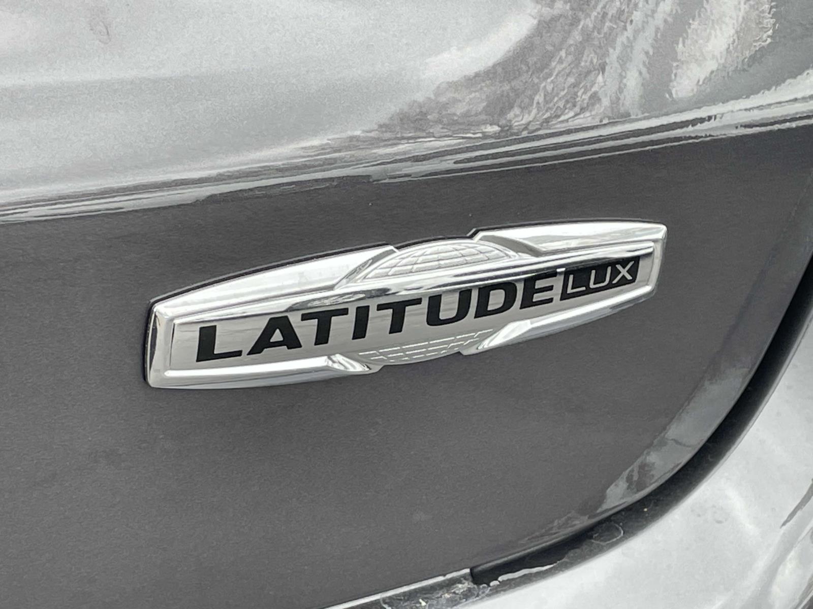 2024 Jeep Compass Latitude Lux 28