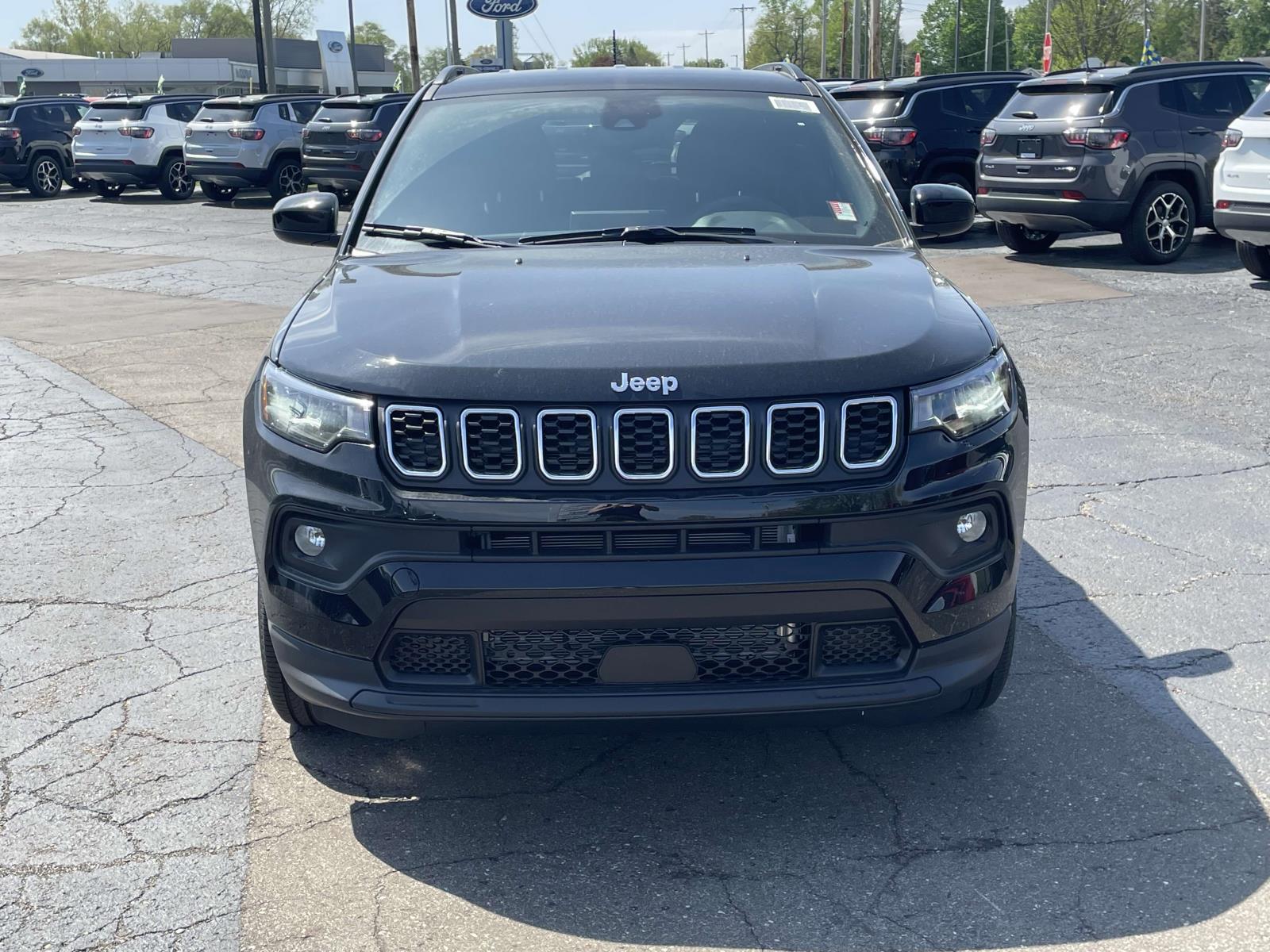 2024 Jeep Compass Latitude Lux 20