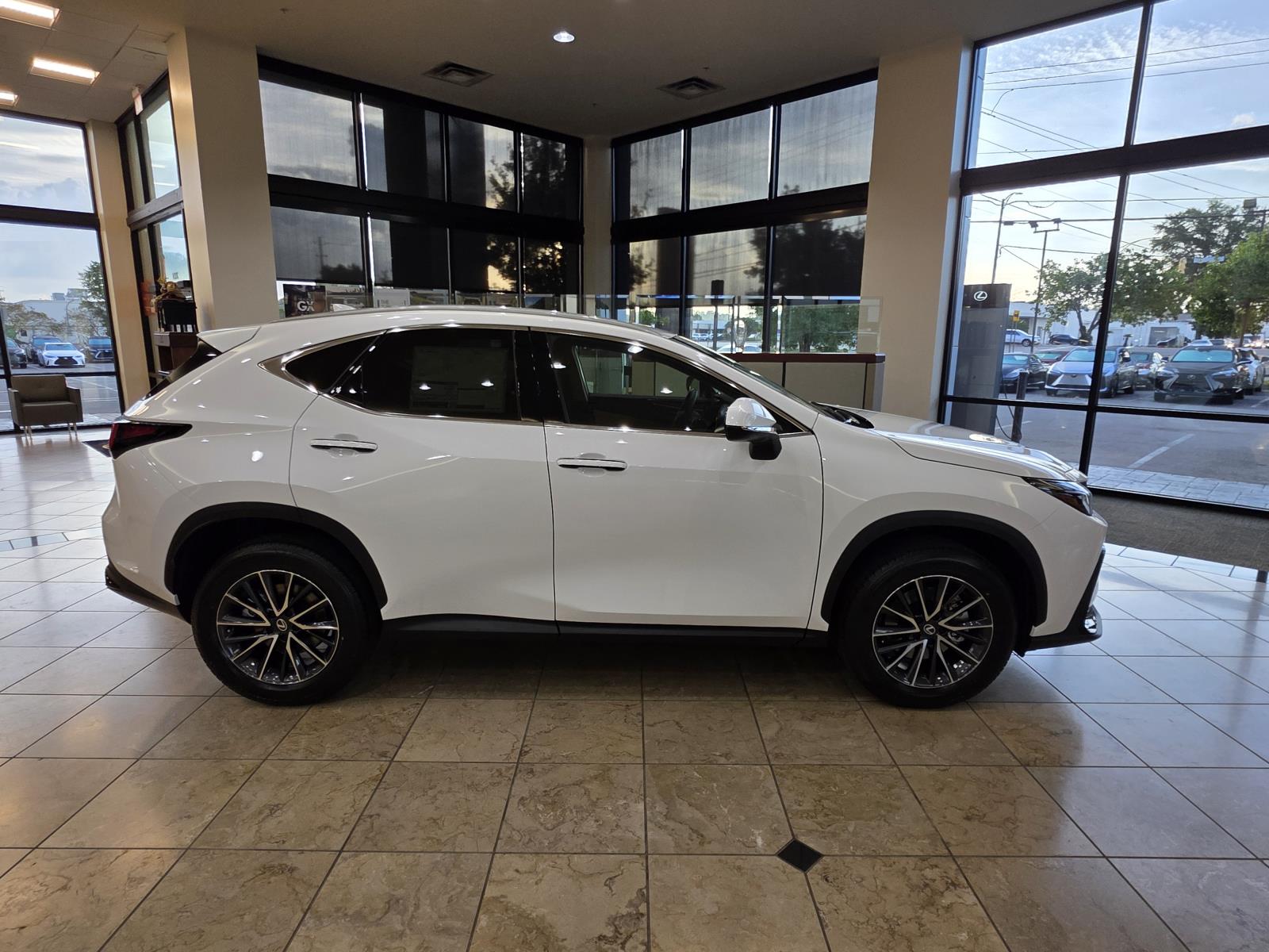 2026 Lexus NX 350 photo 33