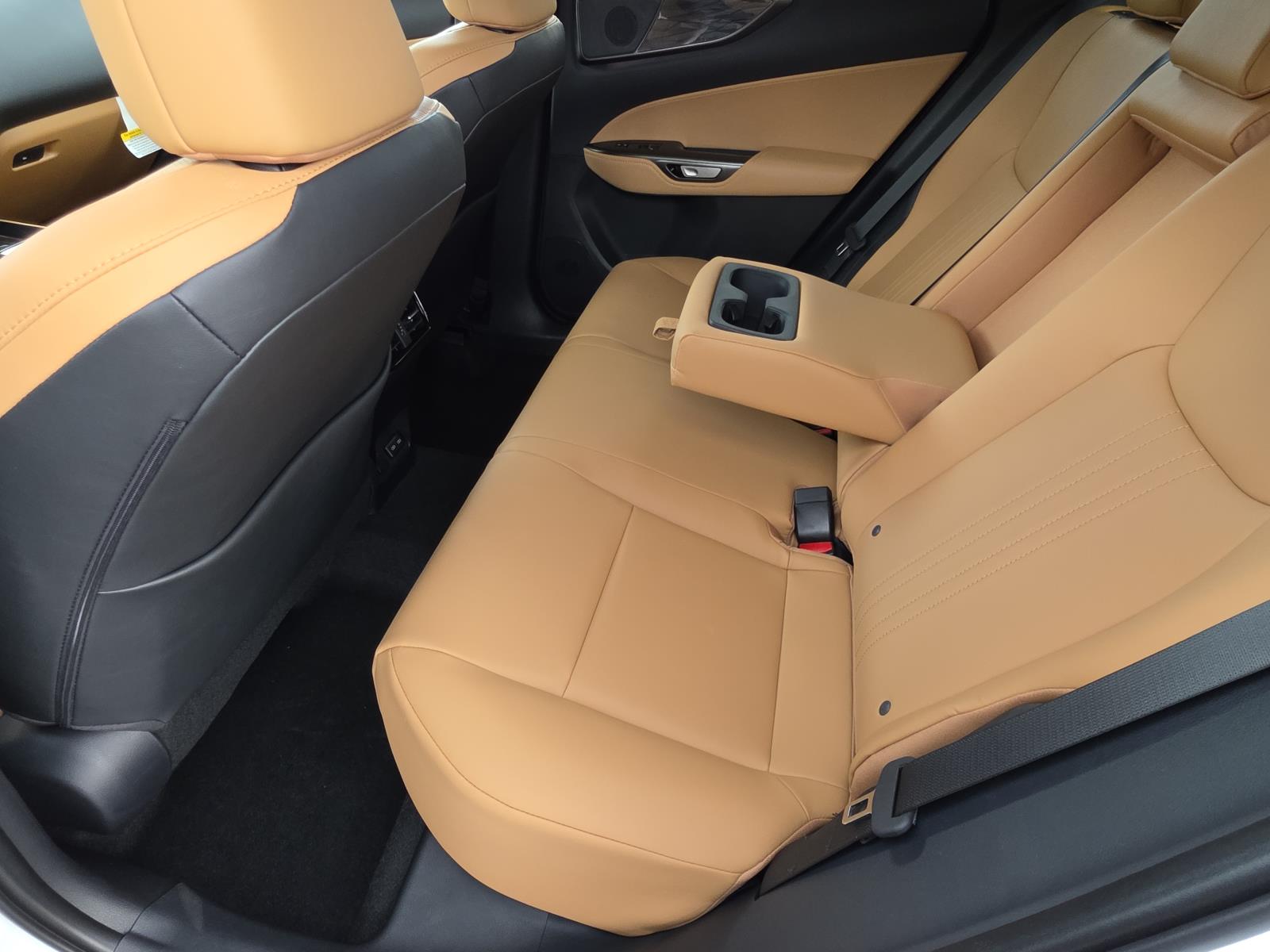 2026 Lexus NX 350 Premium AWD photo 9