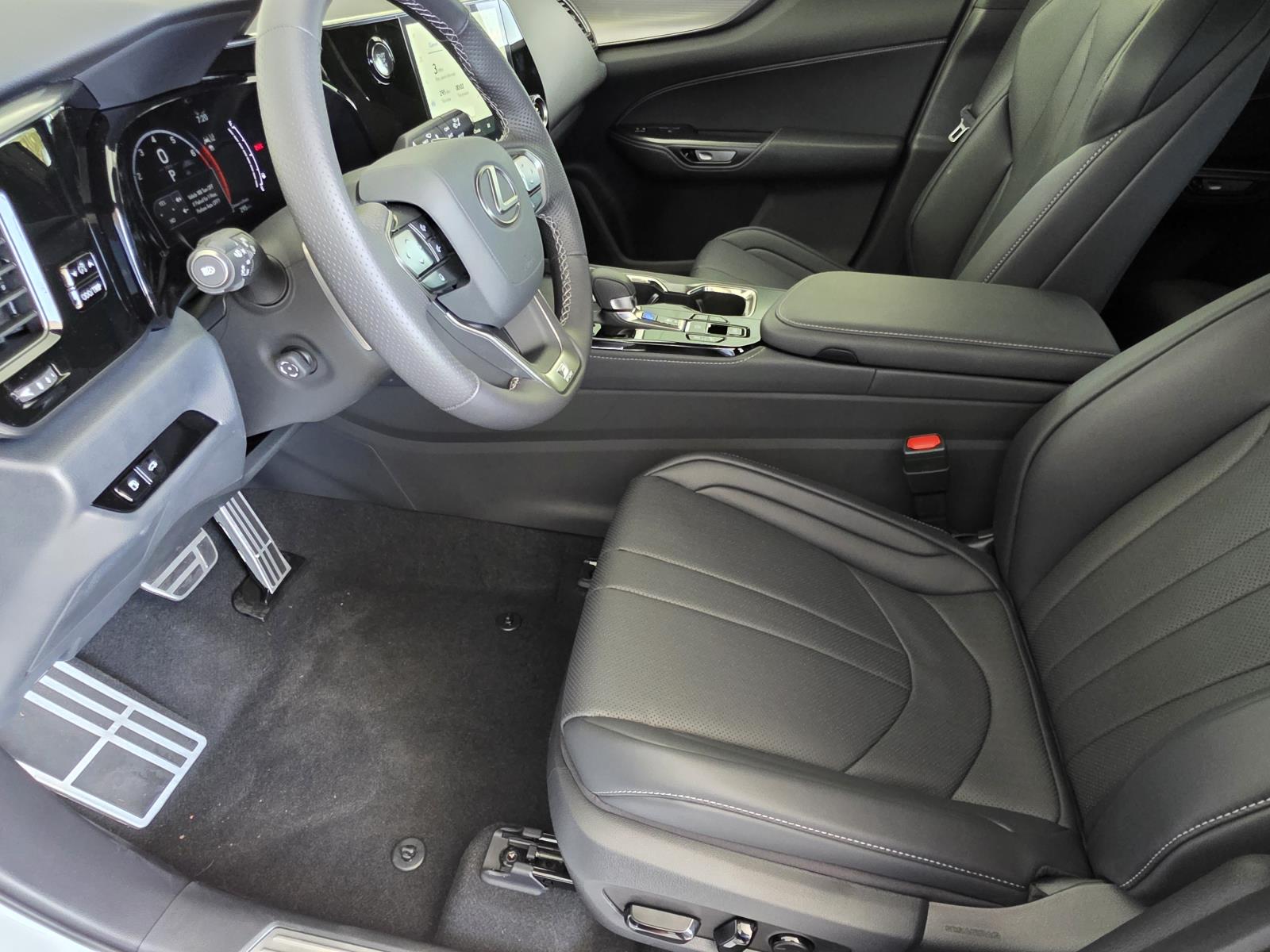 2026 Lexus NX 350 F SPORT Handling AWD photo 6