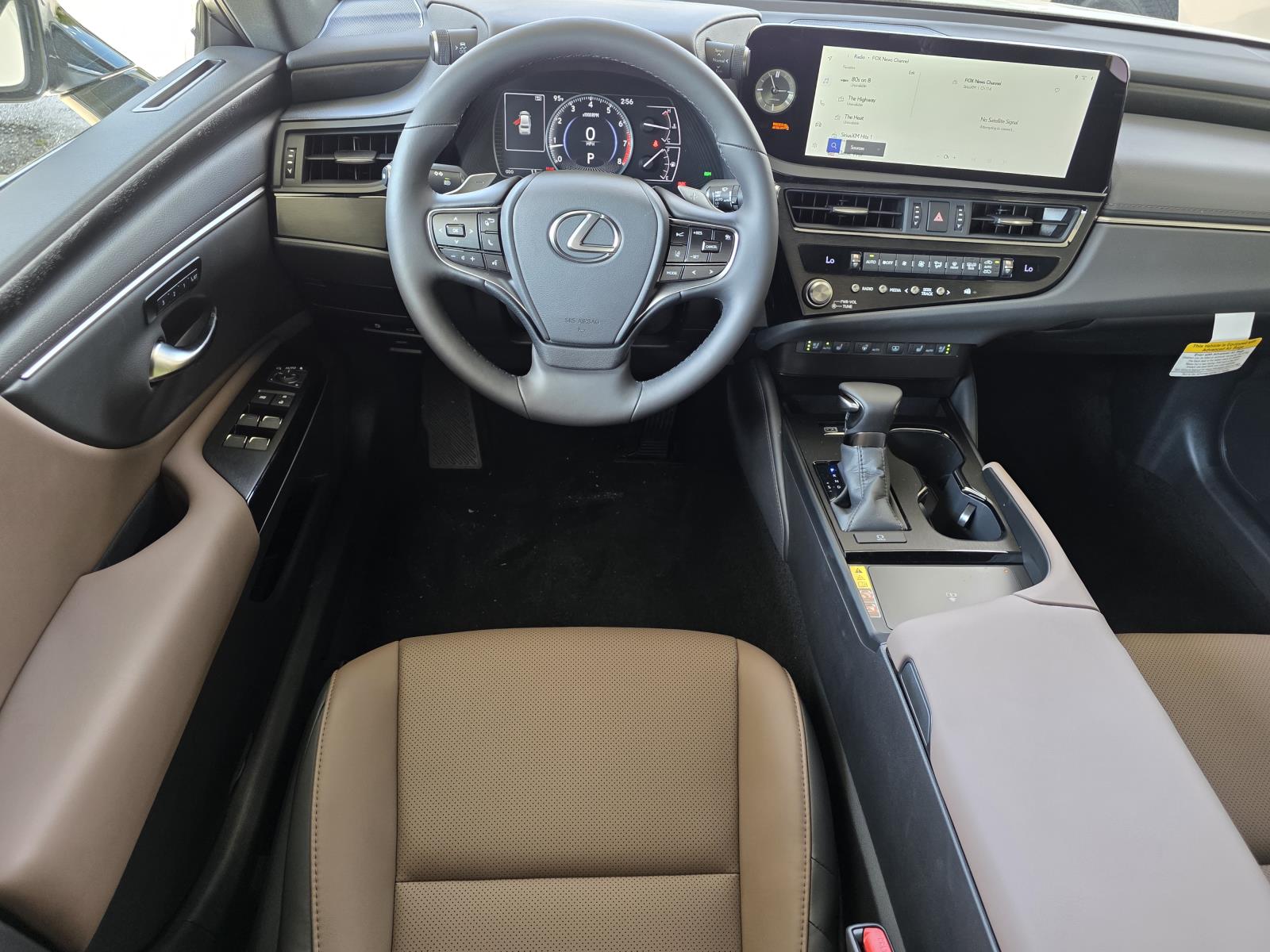 2025 Lexus ES 350 photo 11