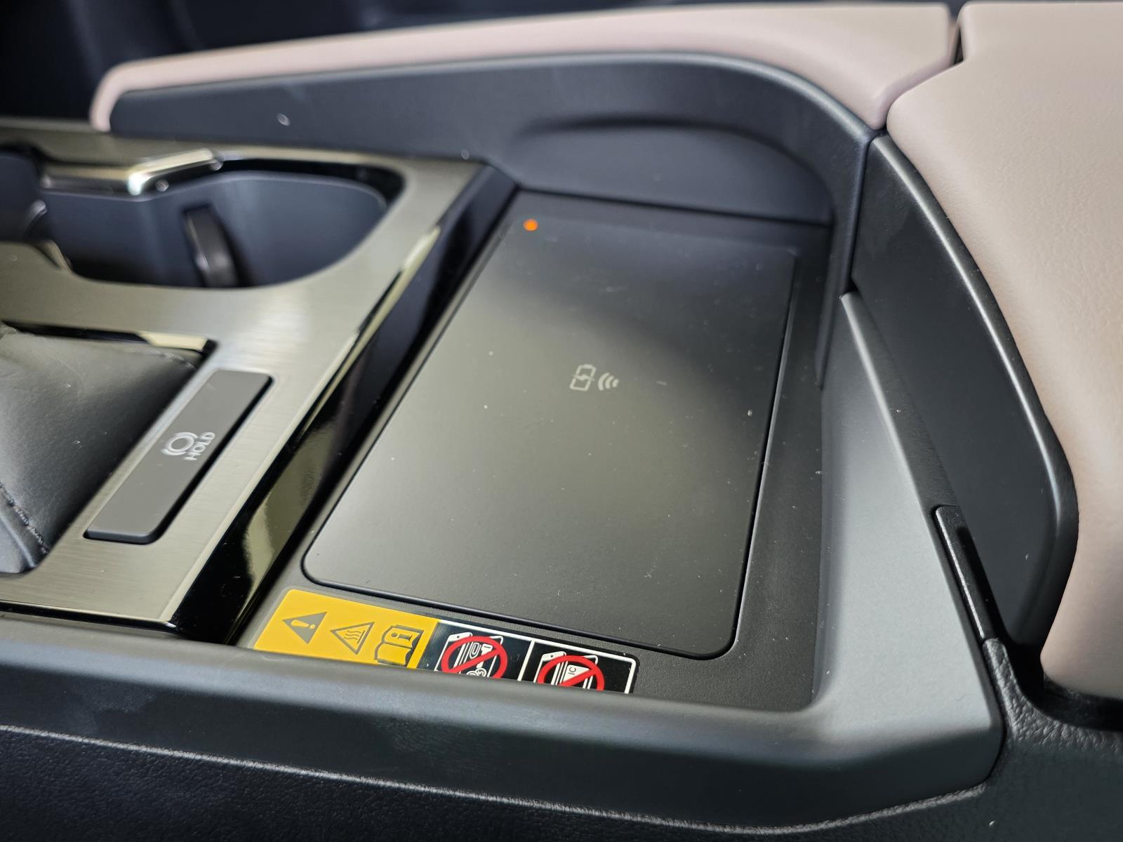 2025 Lexus ES 350 photo 21