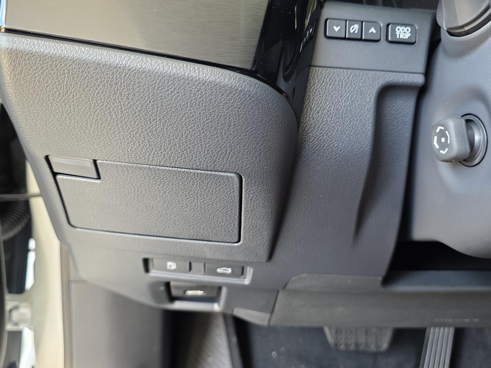 2025 Lexus ES 350 photo 22