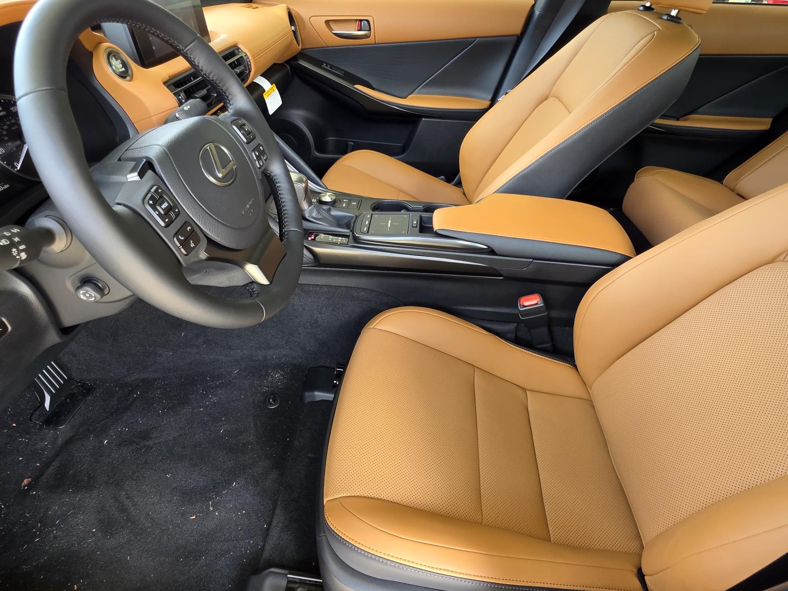 2025 Lexus IS 300 photo 6