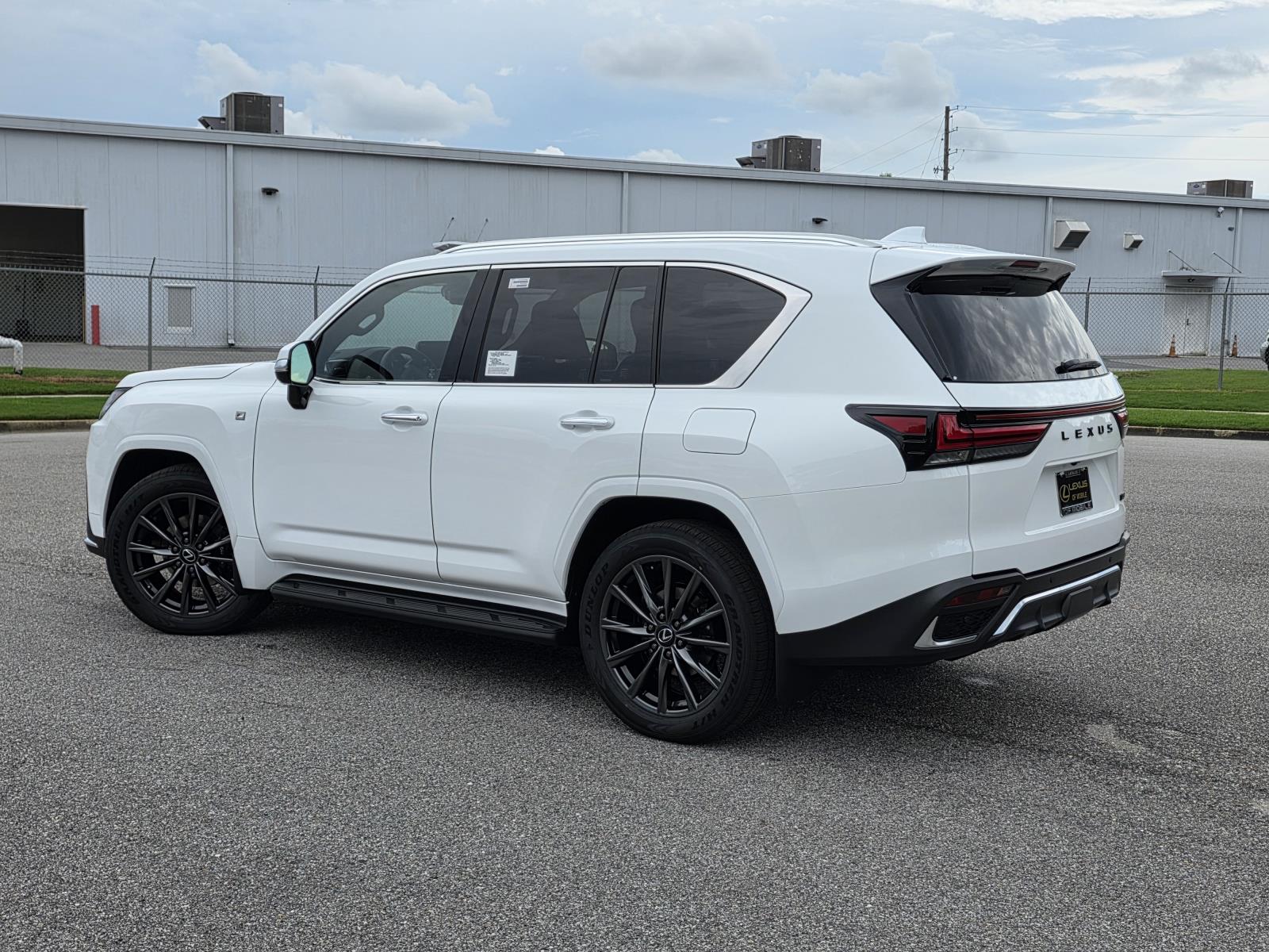 2025 Lexus LX 600 F SPORT Handling photo 4