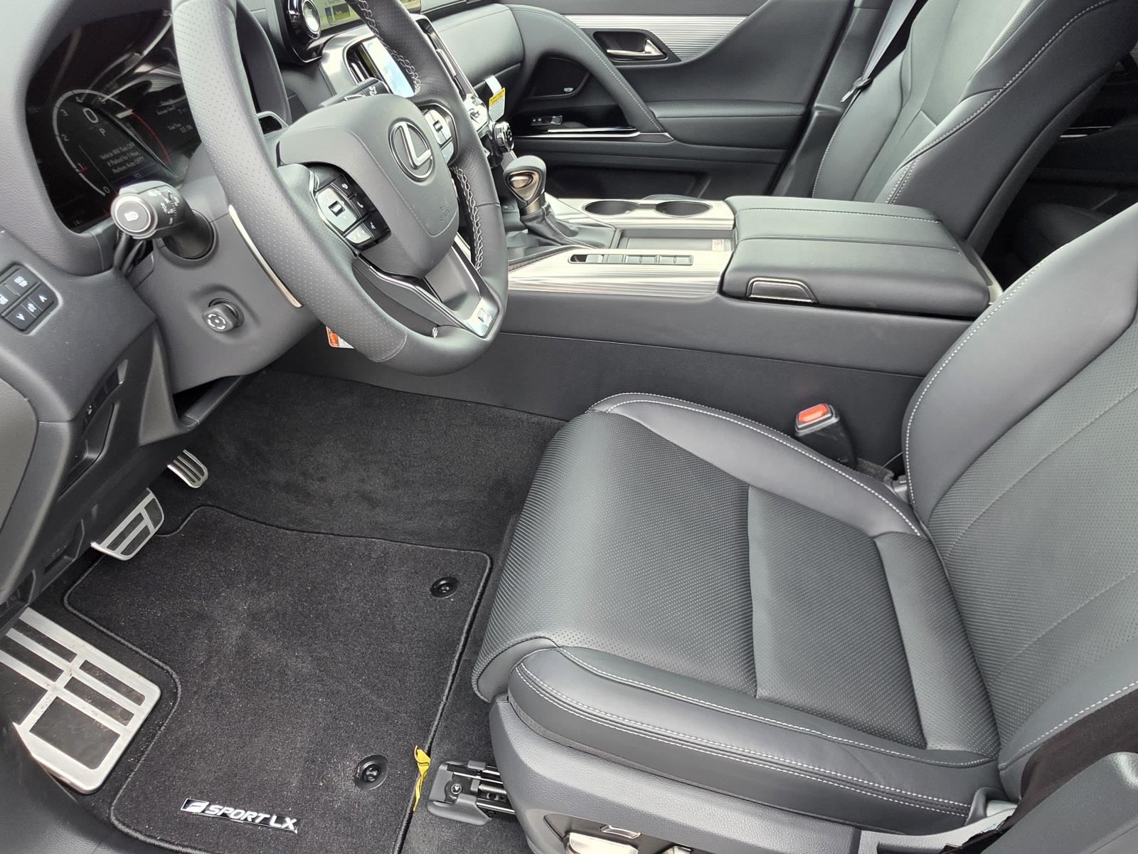 2025 Lexus LX 600 F SPORT Handling photo 6