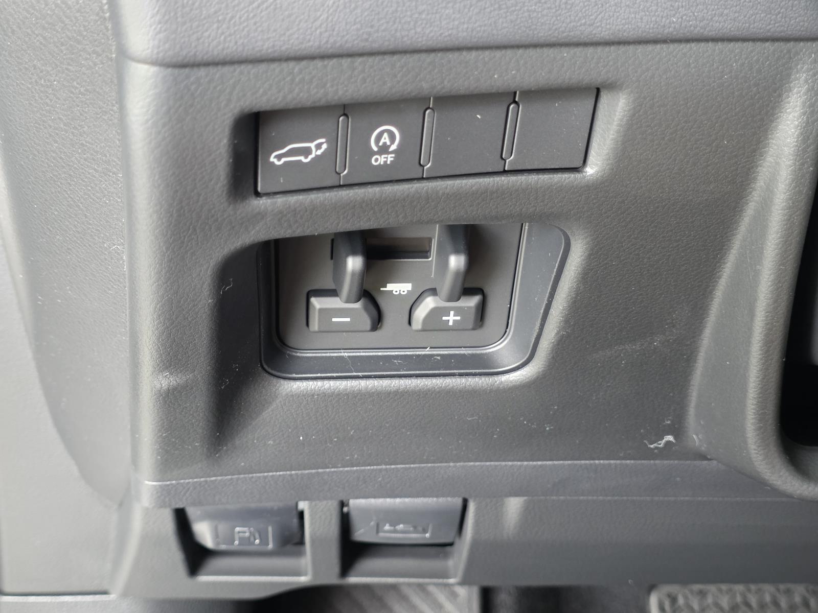 2025 Lexus LX 600 F SPORT Handling photo 26