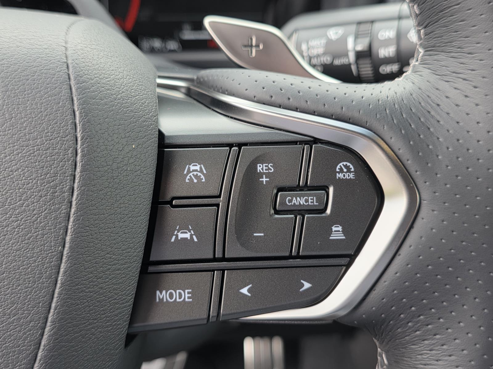 2025 Lexus LX 600 F SPORT Handling photo 28