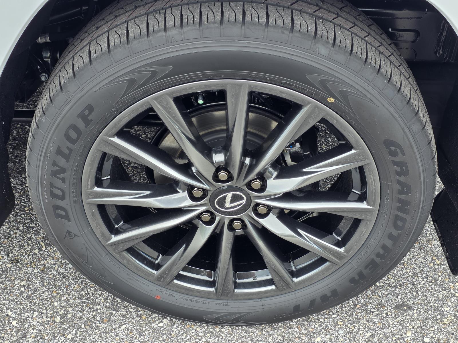 2025 Lexus LX 600 F SPORT Handling photo 35