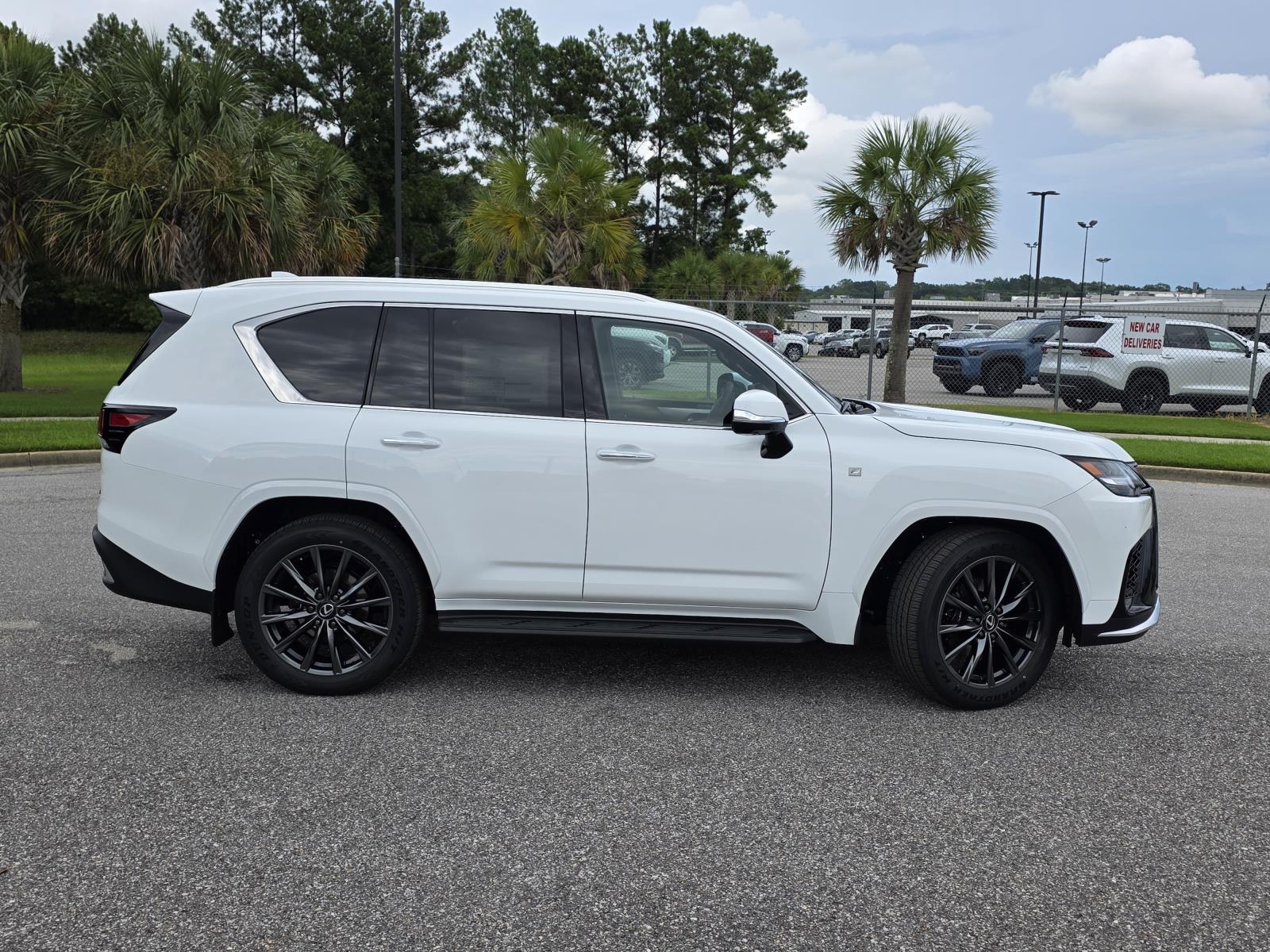 2025 Lexus LX 600 F SPORT Handling photo 36
