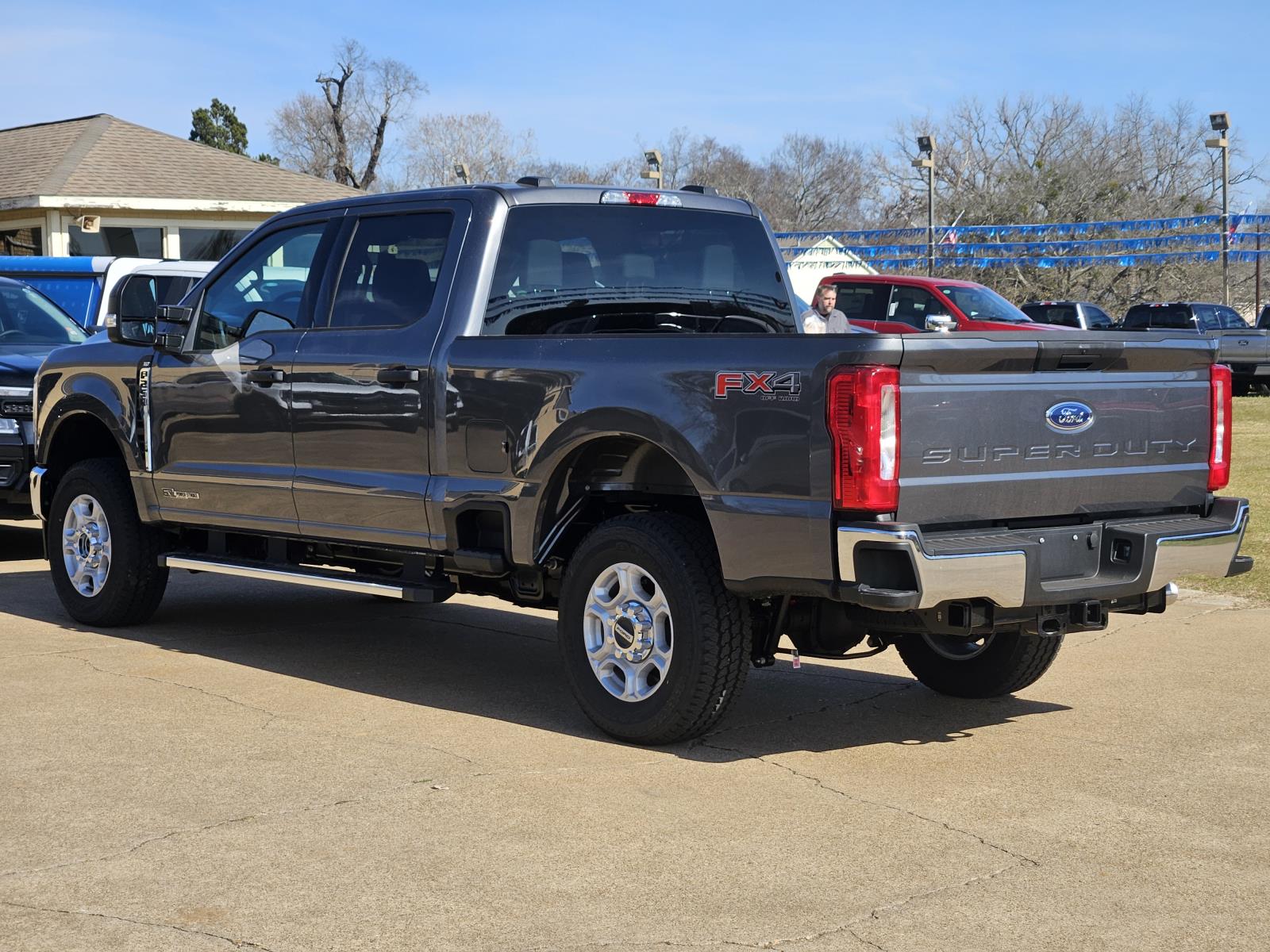 View vehicle photo 3