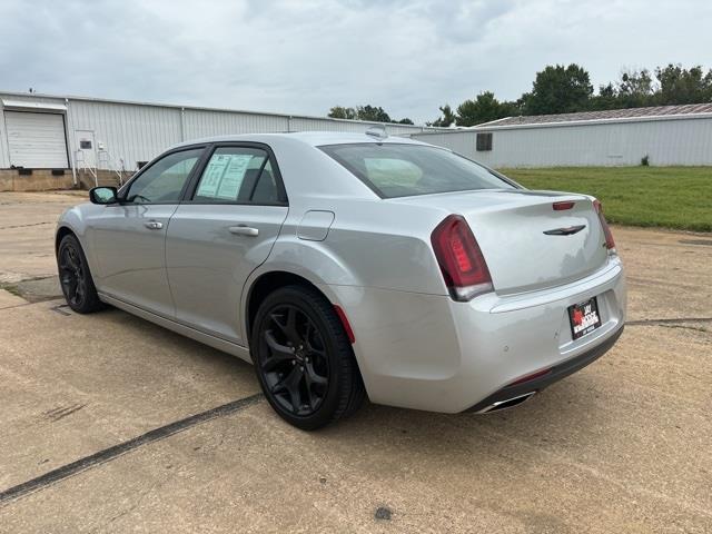 2023 Chrysler 300