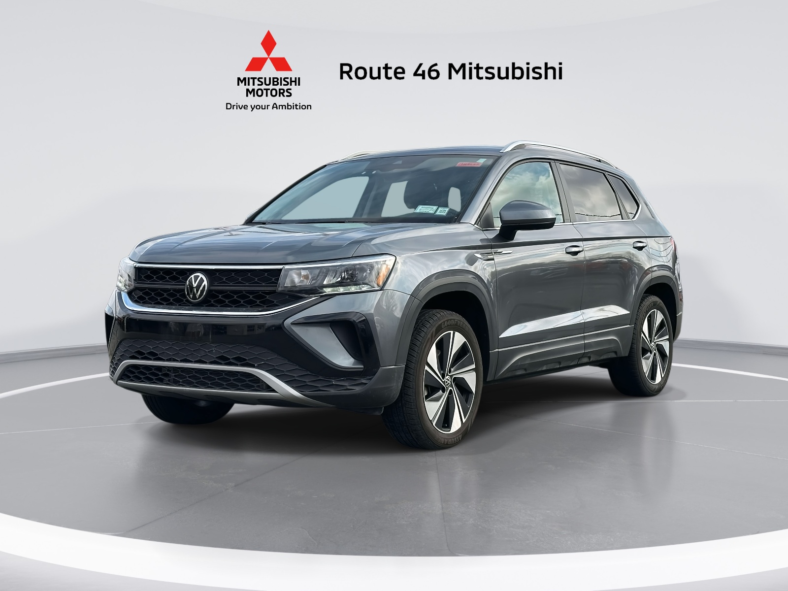 View vehicle photo 2