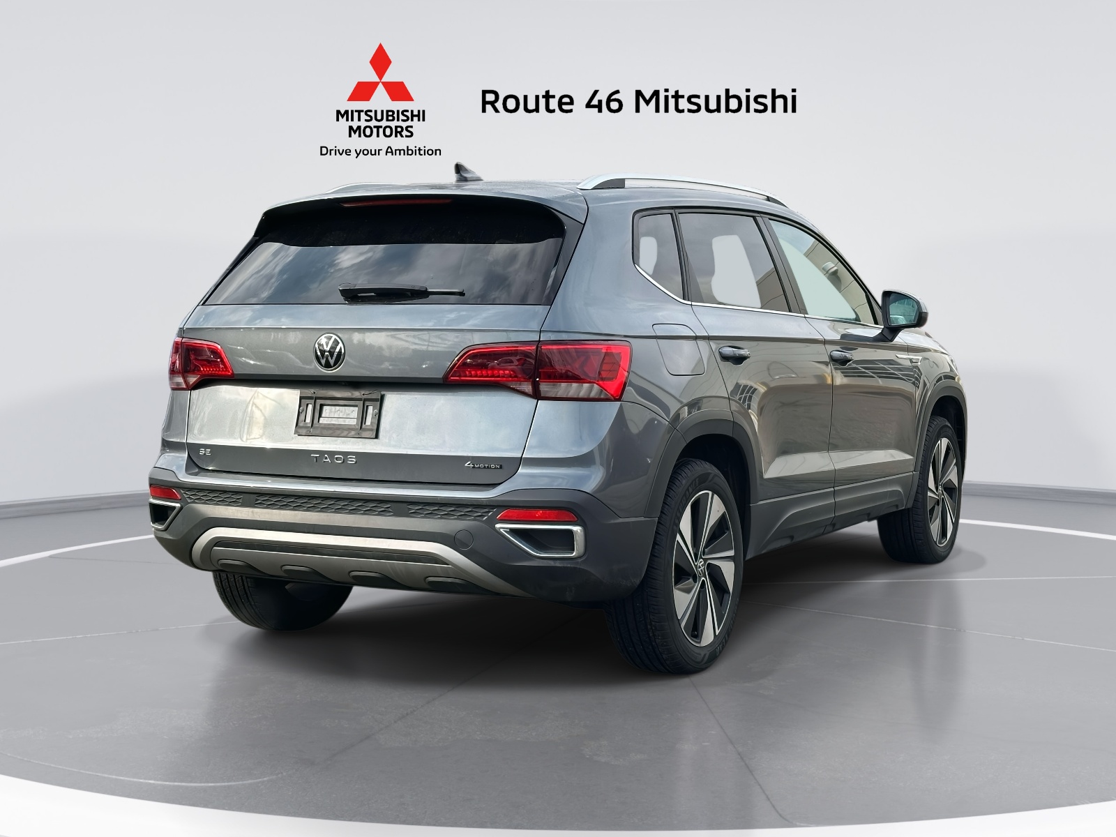 View vehicle photo 5