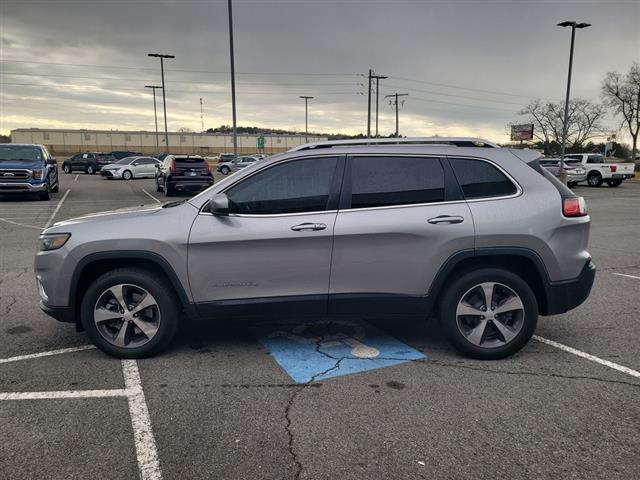 2019 Jeep Cherokee