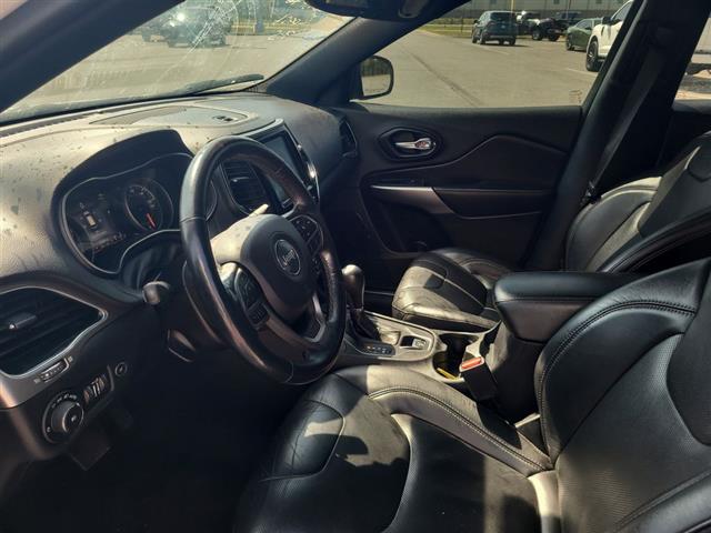 2020 Jeep Cherokee