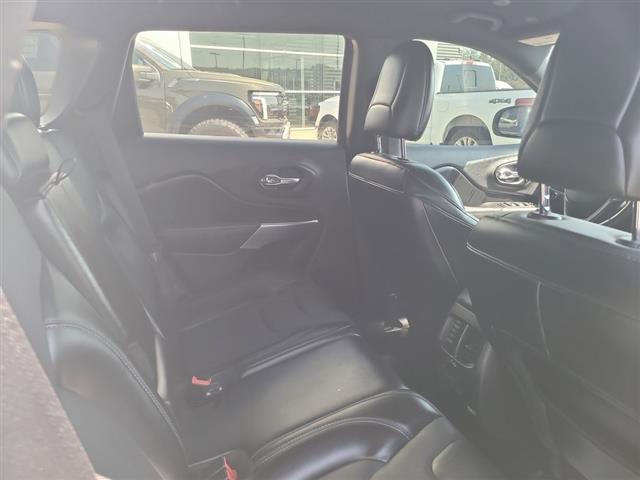 2020 Jeep Cherokee